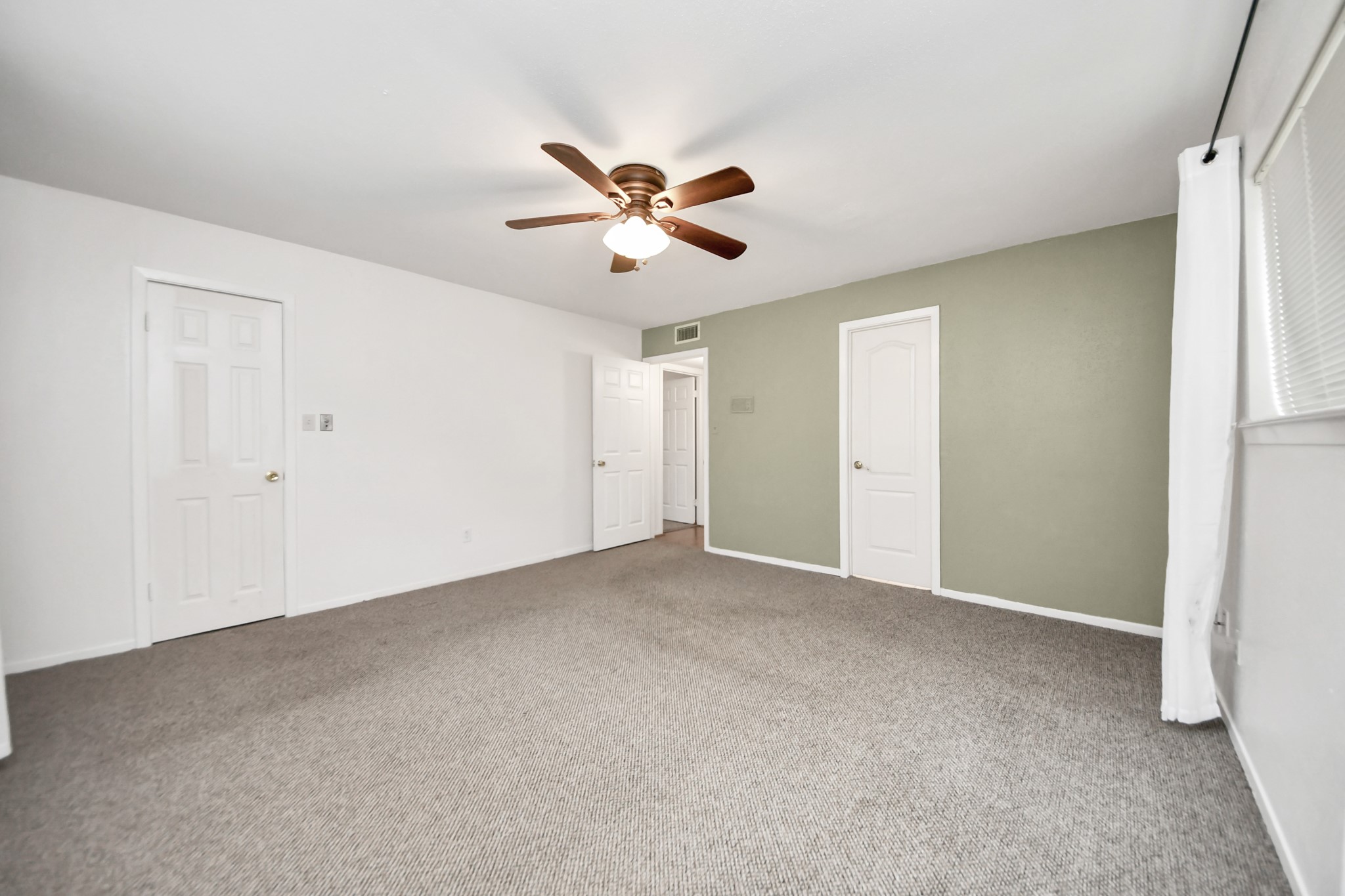 12702 Ravensway Drive Property Photo 25