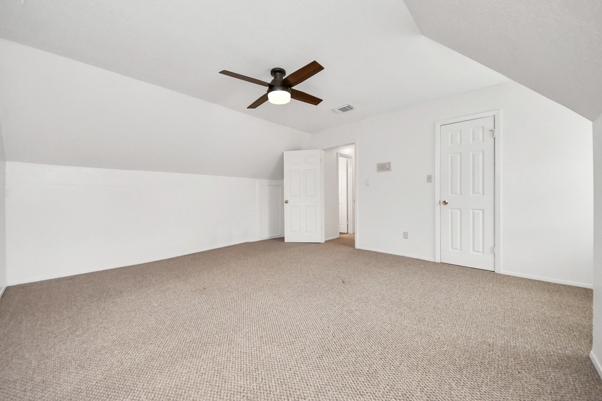 12702 Ravensway Drive Property Photo 28