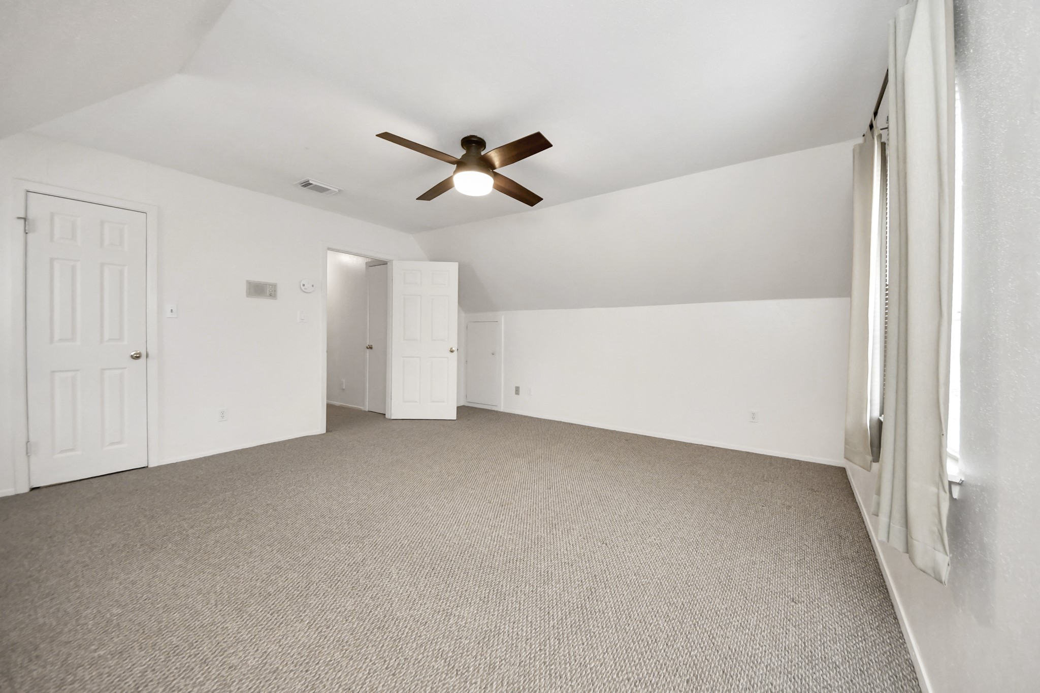 12702 Ravensway Drive Property Photo 33