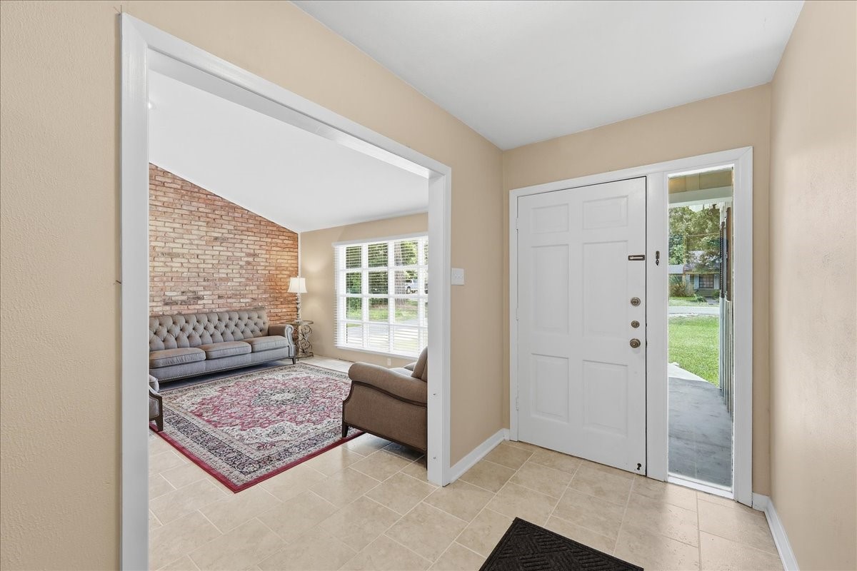 2801 Berry Avenue Property Photo 3