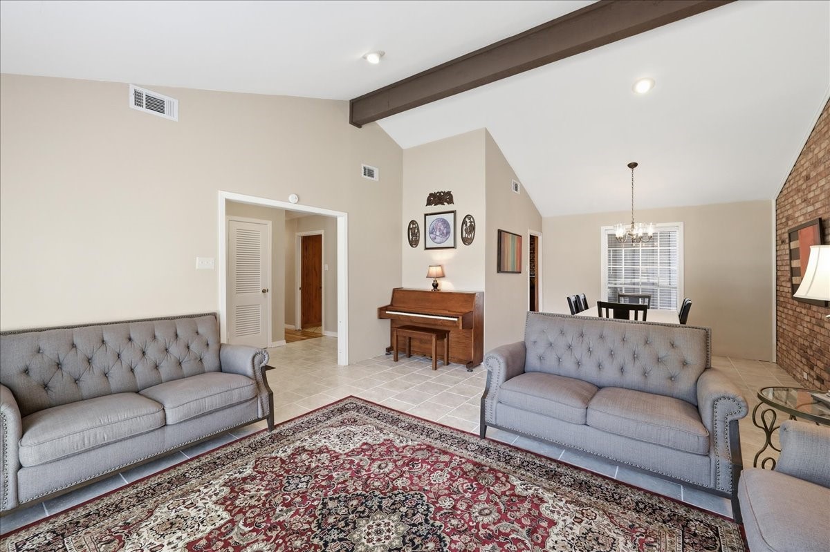 2801 Berry Avenue Property Photo 6