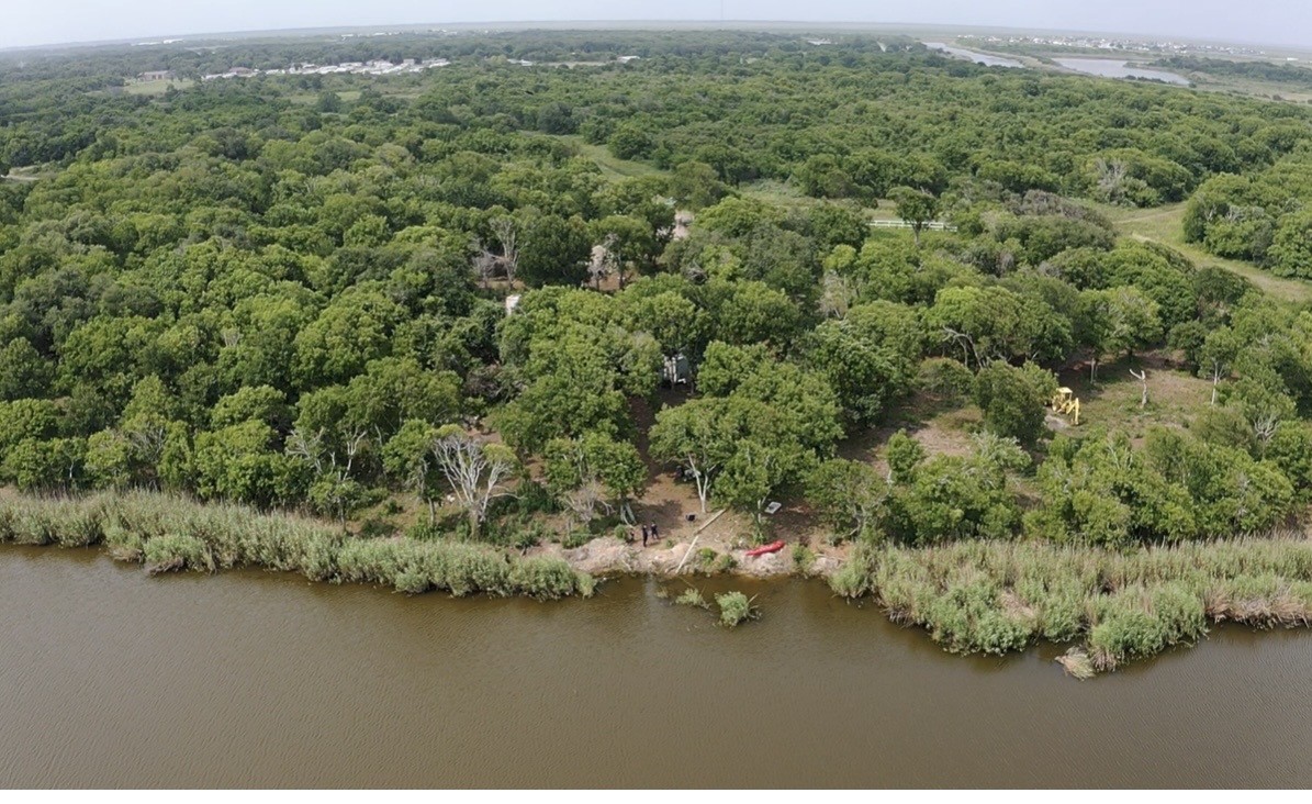 2225 Johnson Drive Property Photo 1