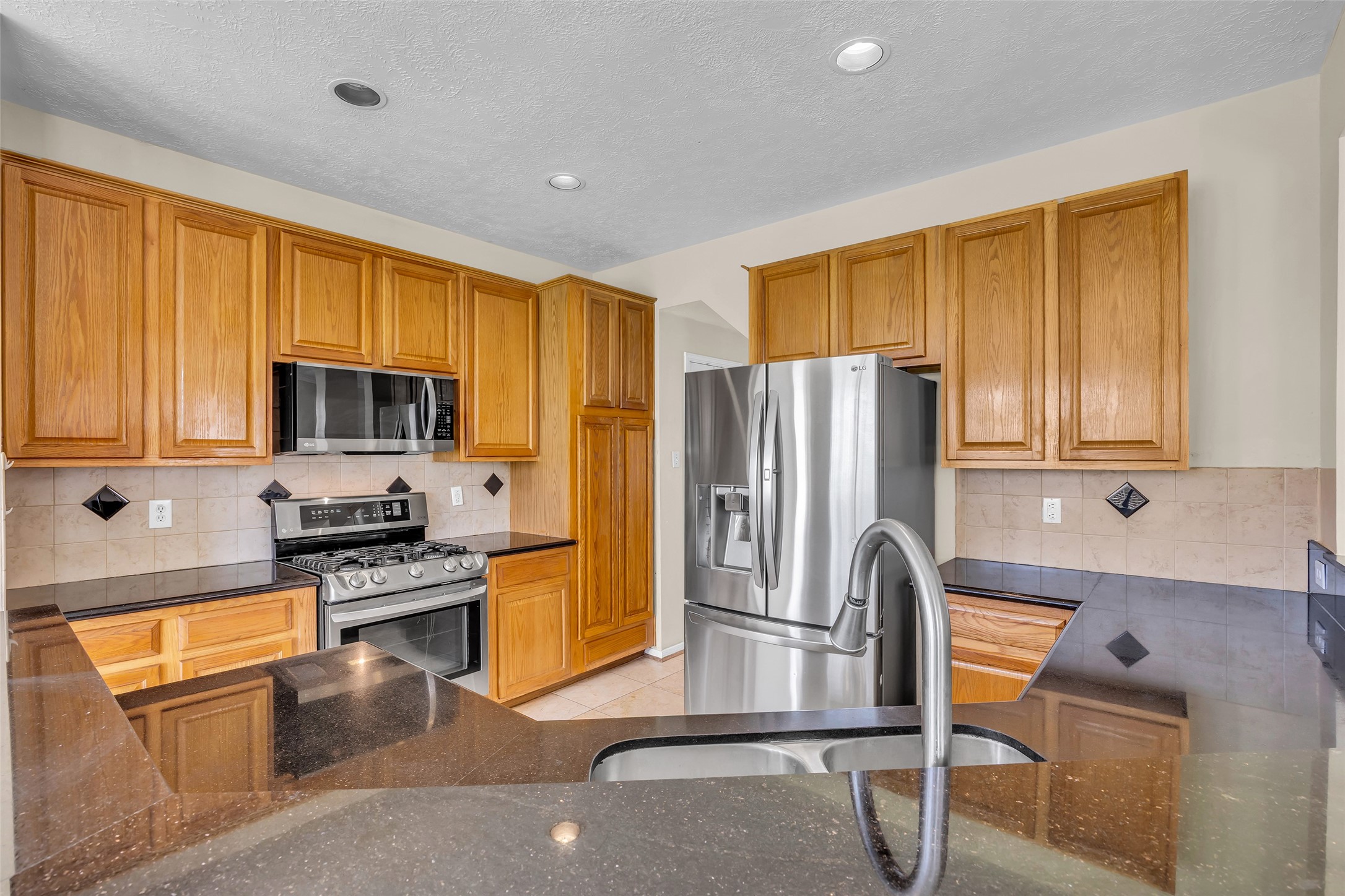 12018 Natural Bridges Lane Property Photo 12