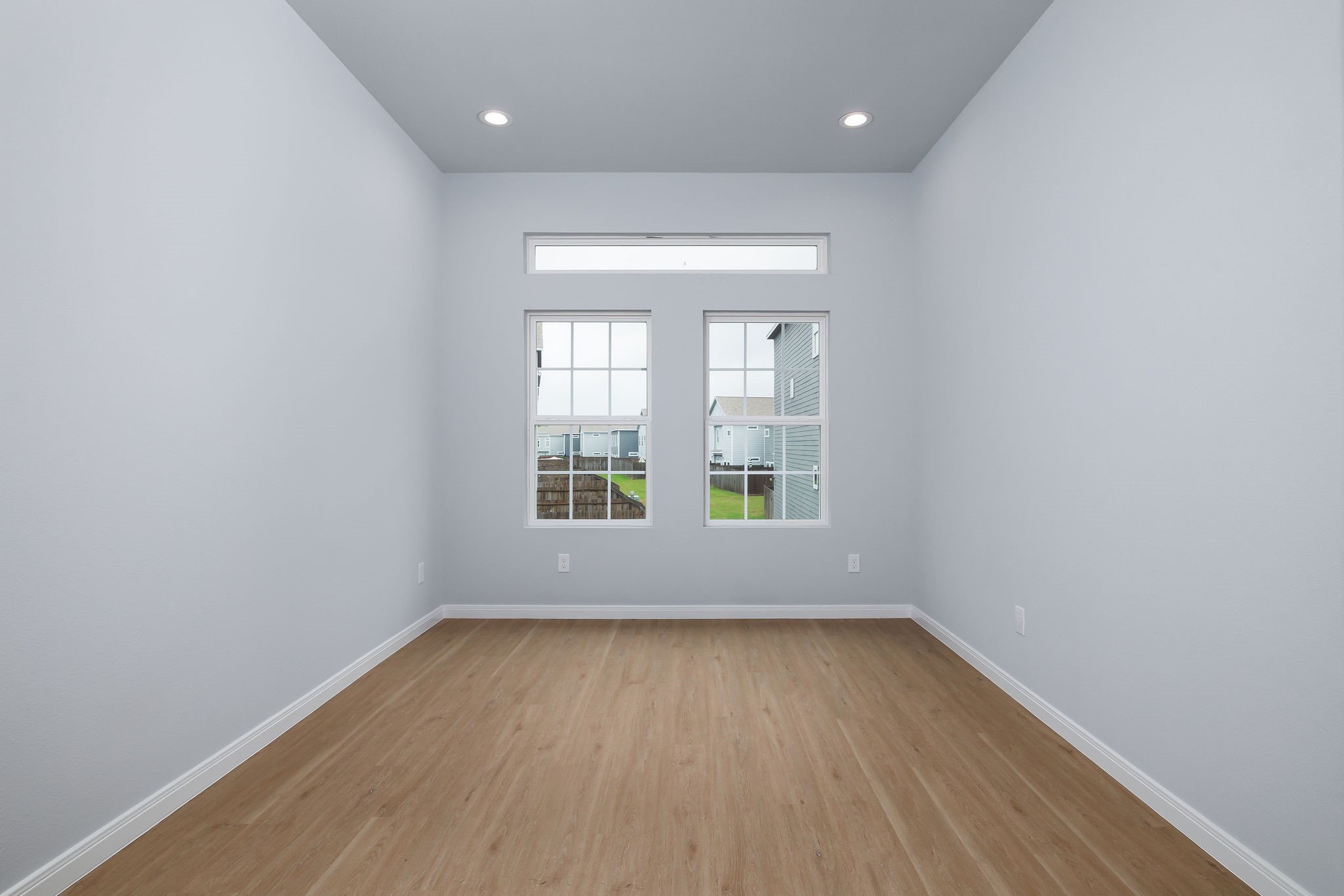 18834 Elegance Avenue Property Photo 12