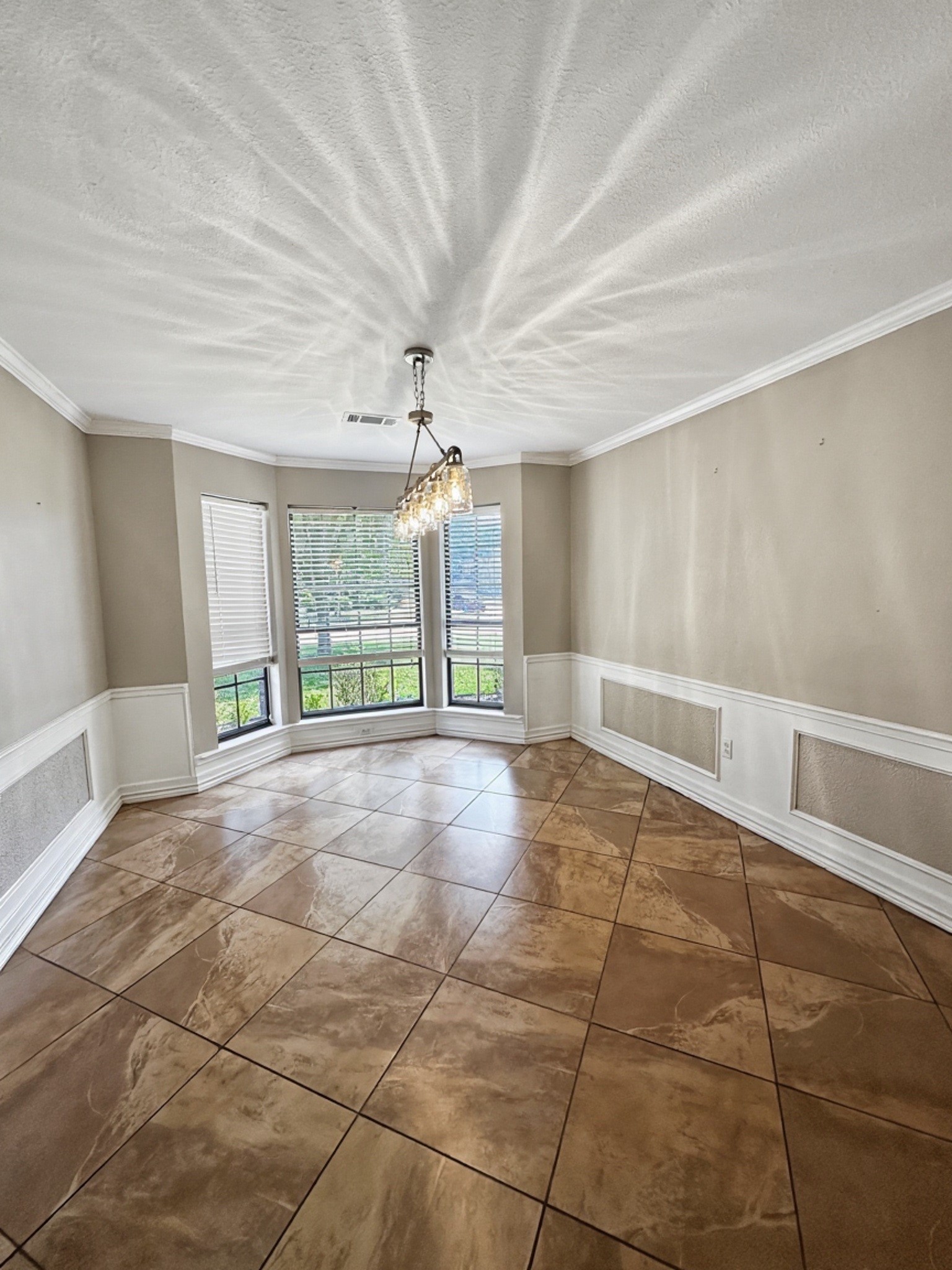 3934 Cypress Lake Drive Property Photo 6