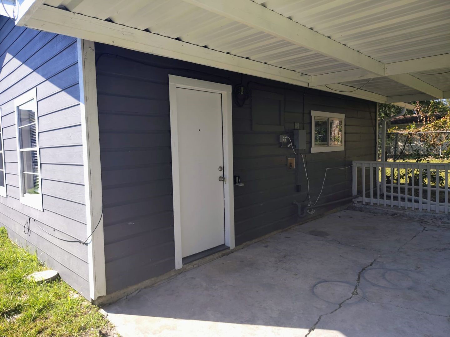 1525 Amelia Street B Property Photo 11