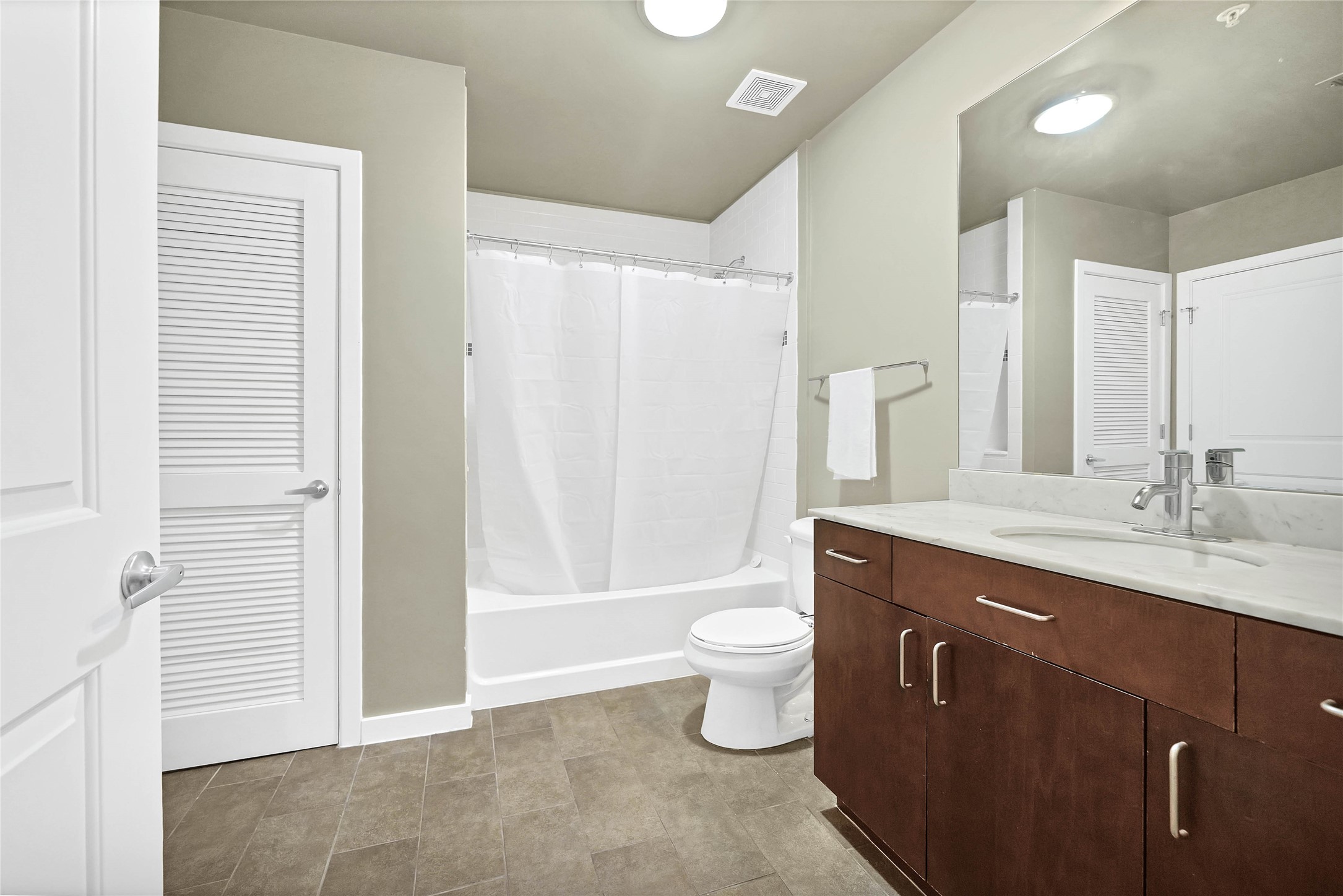 5925 Almeda Road 10713 Property Photo 10