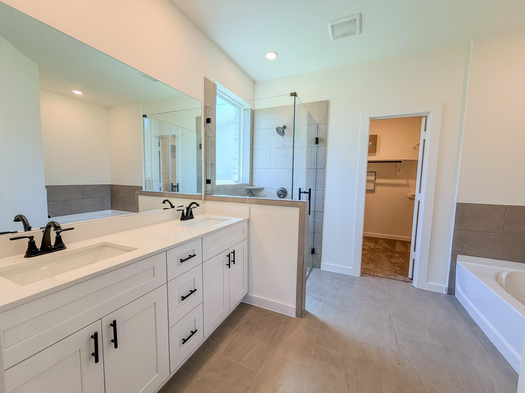 6215 Royal Palm Drive Property Photo 8