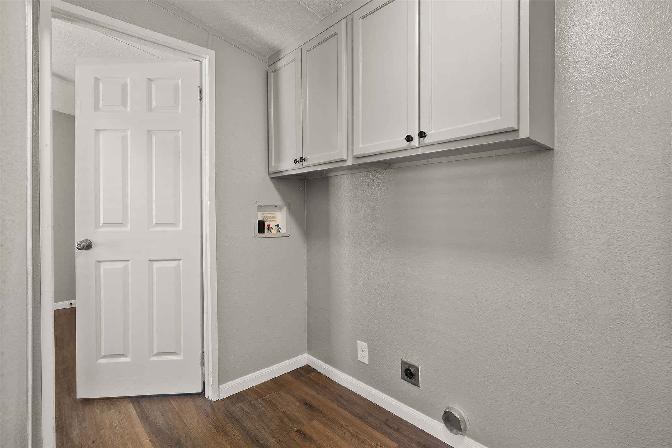 2222 N Austin Avenue 32 Property Photo 16