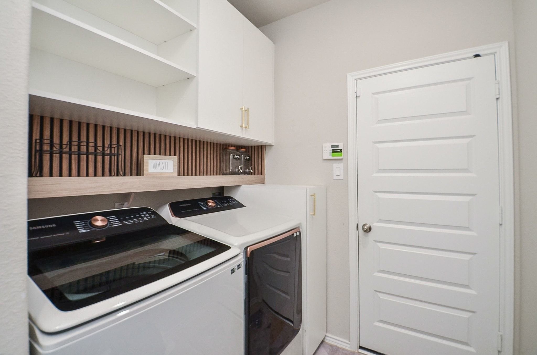 8626 Winters Edge Road Property Photo 20