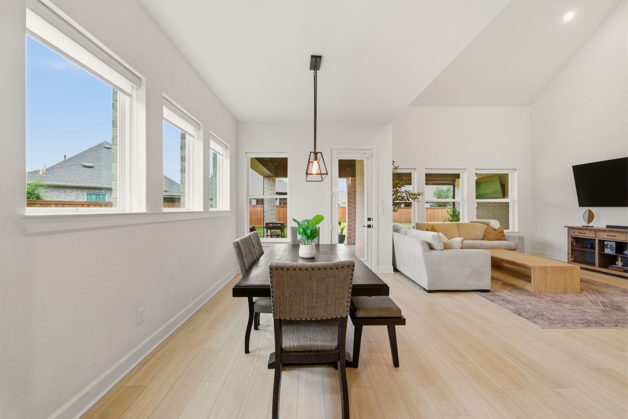 13803 Cerezo Creek Pointe Drive Property Photo 16