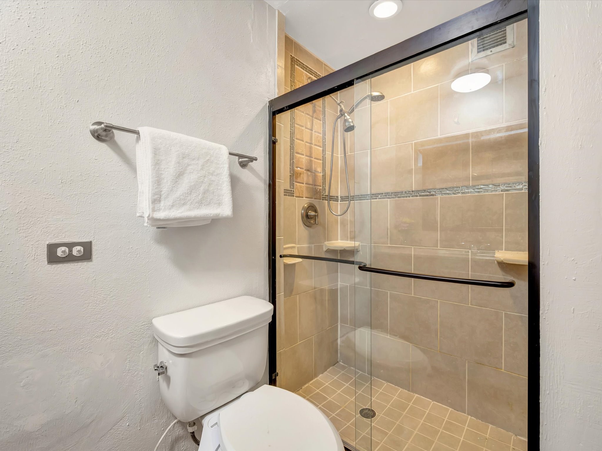 1615 Redway Lane Property Photo 24