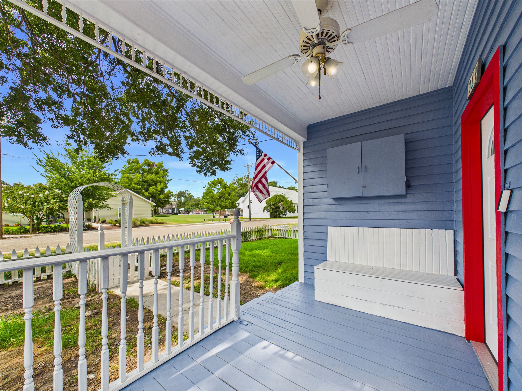 314 W Sidnor Street Property Photo 2