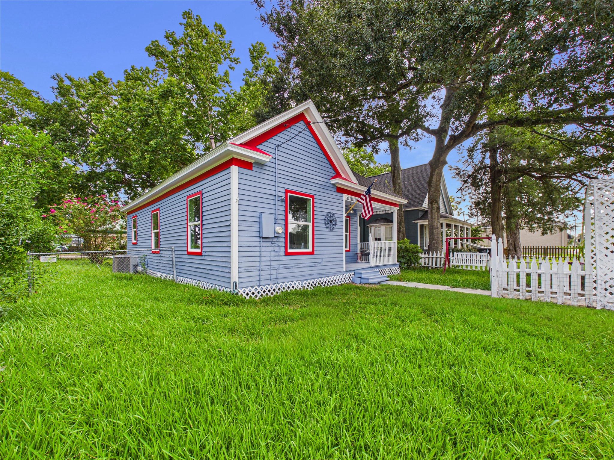314 W Sidnor Street Property Photo 3