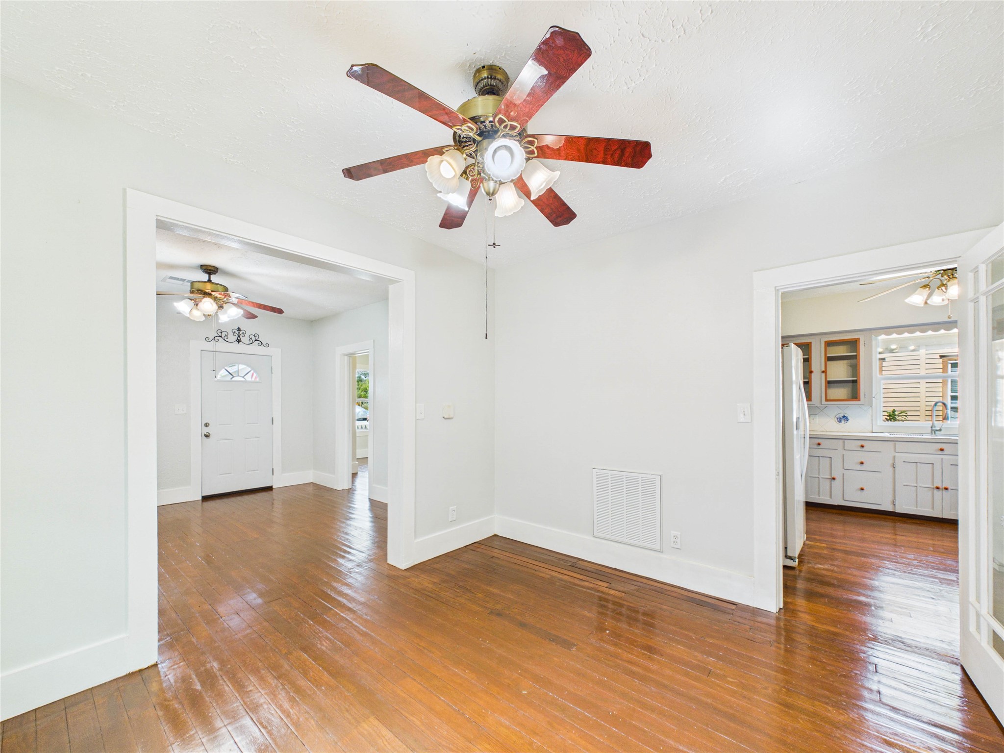 314 W Sidnor Street Property Photo 21