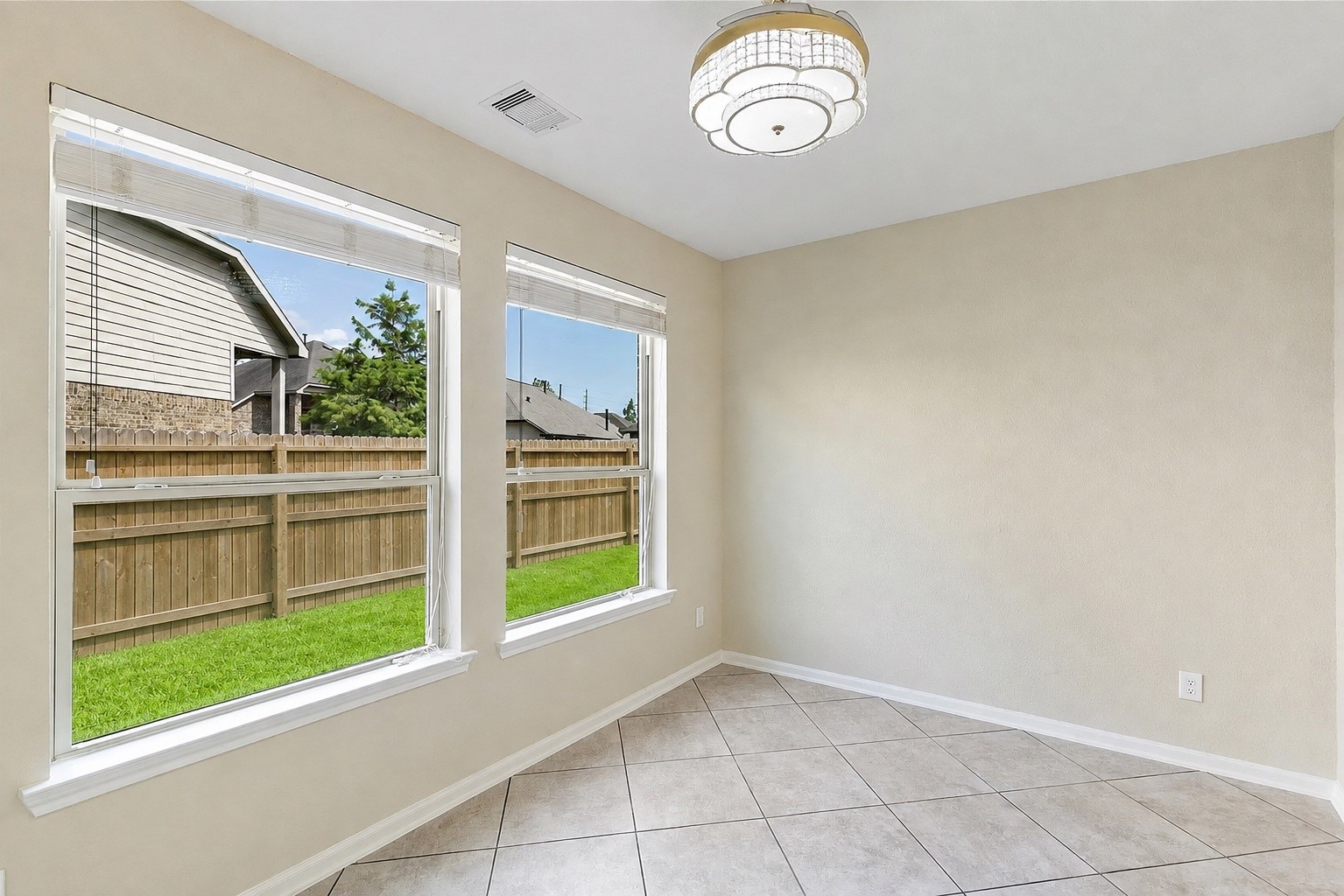 17206 Upper Ridge Lane Property Photo 7