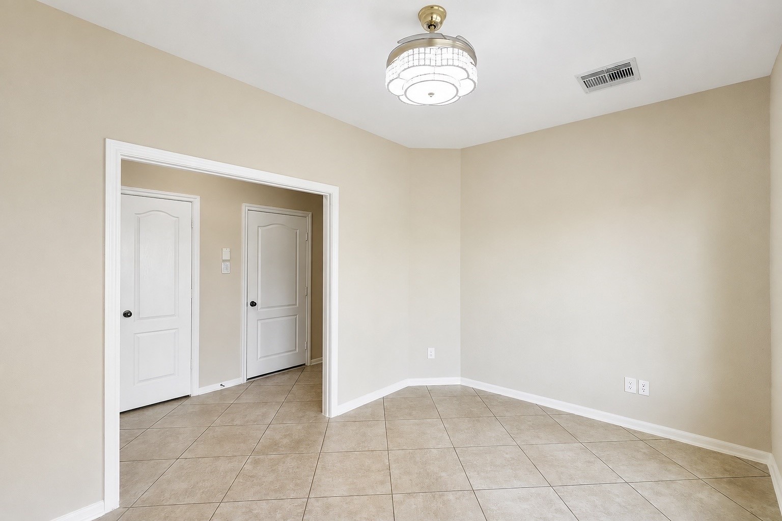 17206 Upper Ridge Lane Property Photo 8