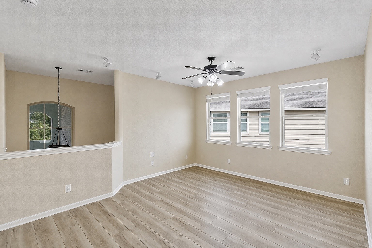 17206 Upper Ridge Lane Property Photo 25