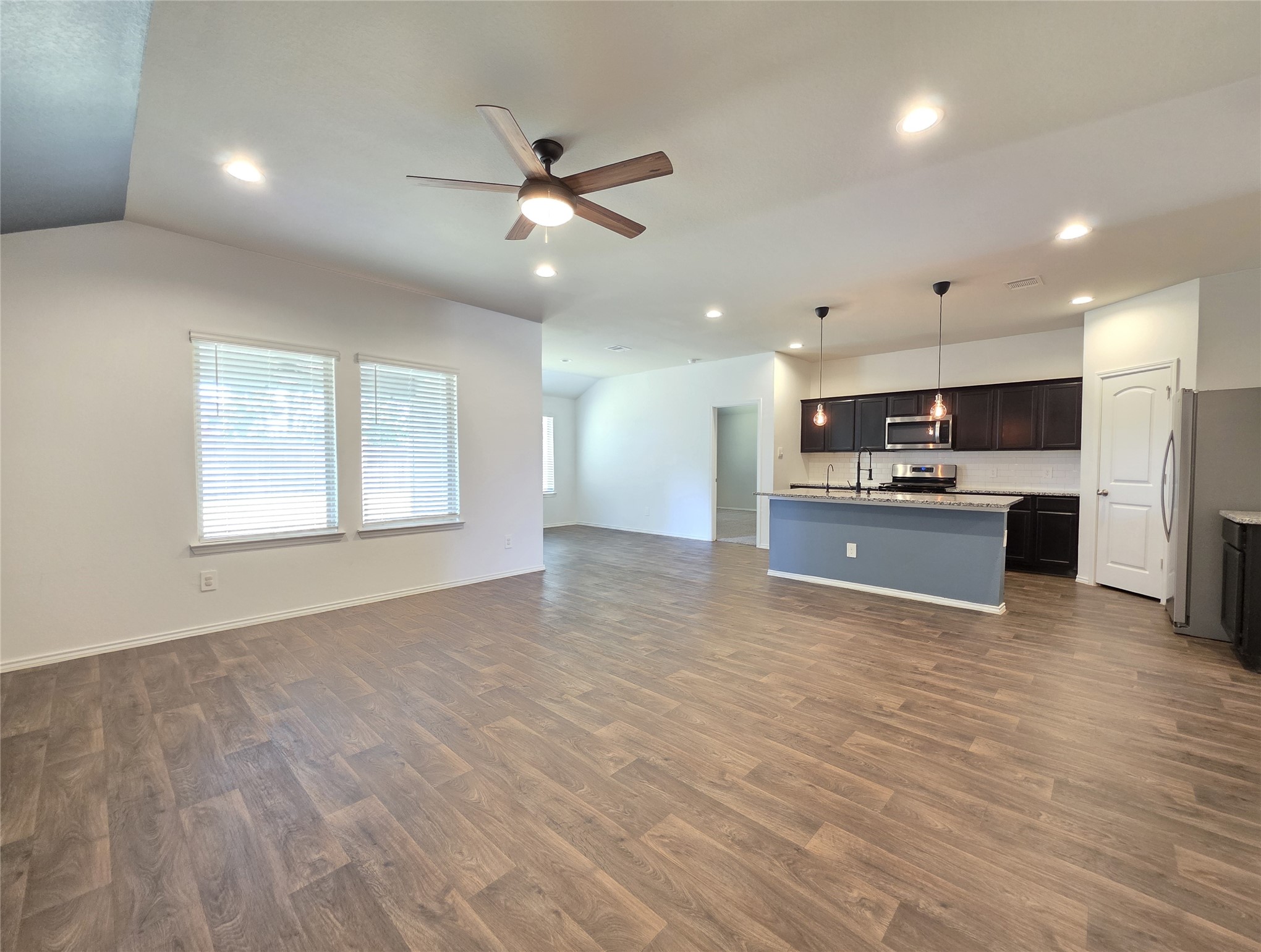 40563 Birch Shadow Court Property Photo 3