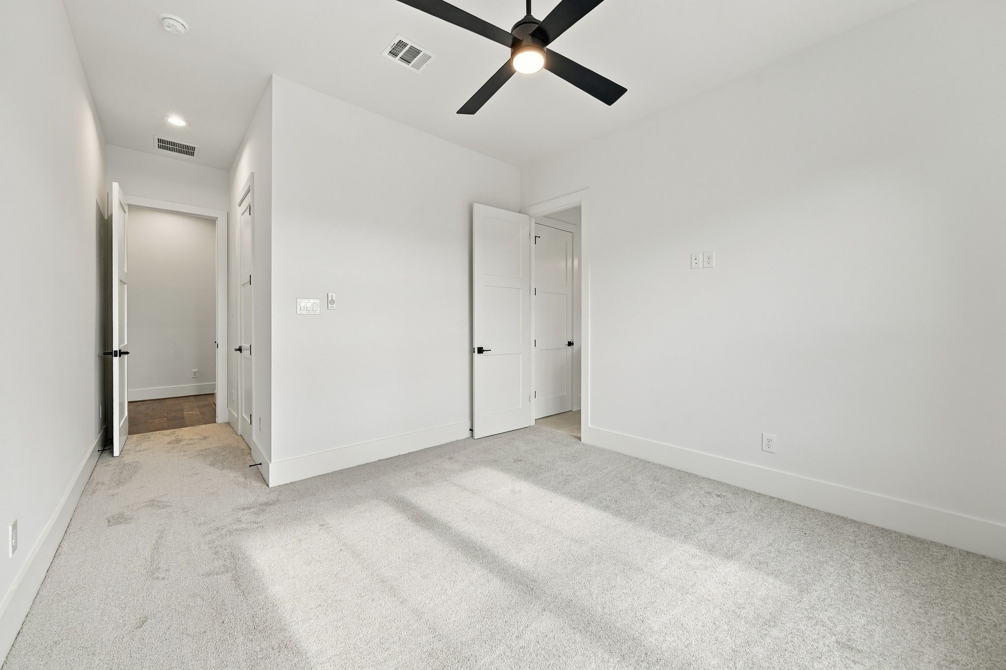 1312 Nagle Street Property Photo 16