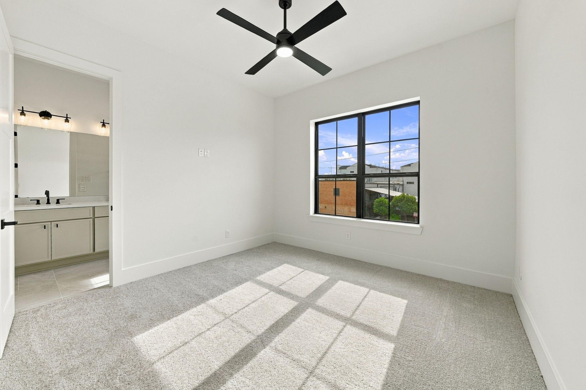 1312 Nagle Street Property Photo 17