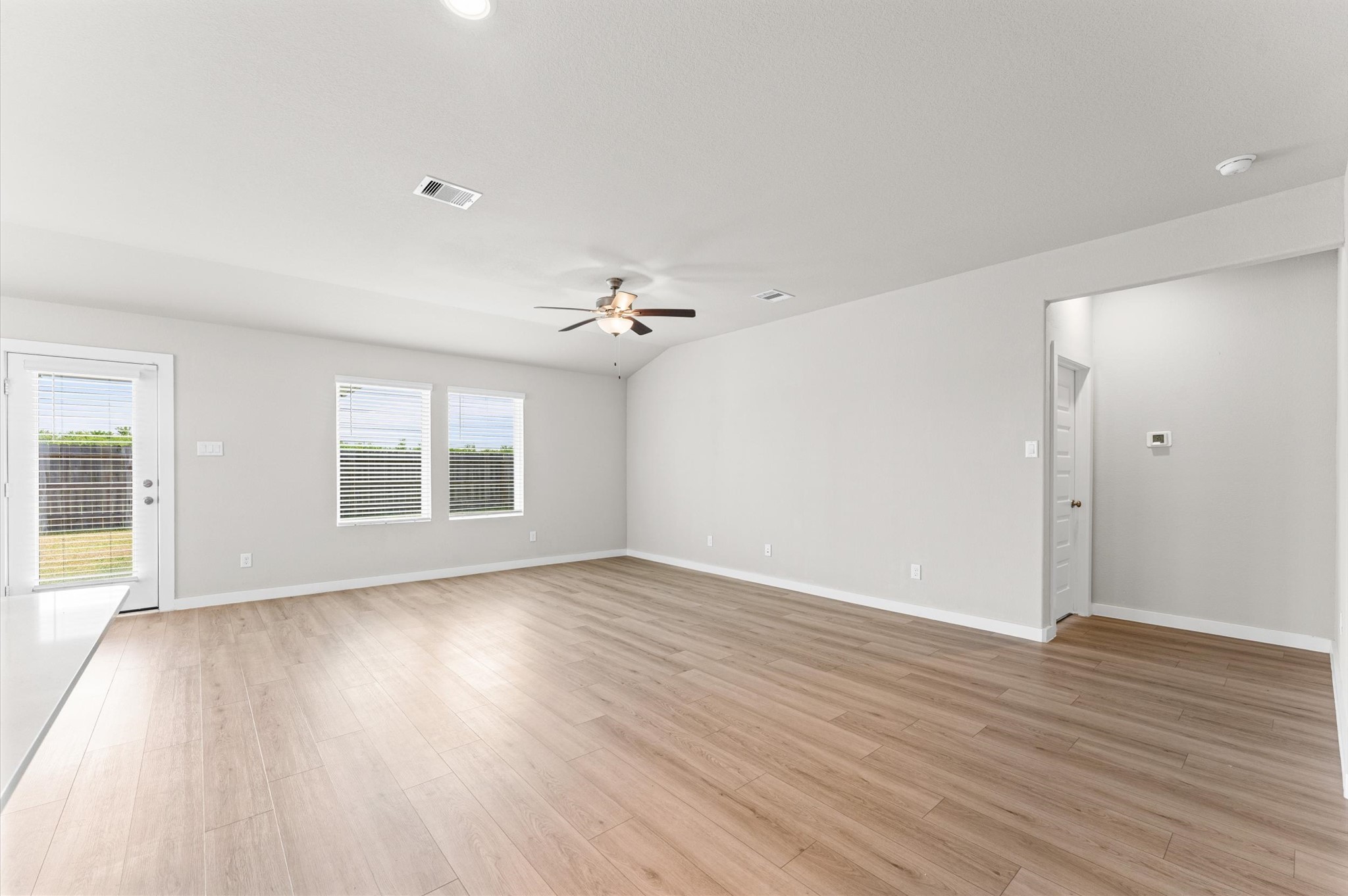 10520 Deussen Lane Property Photo 7