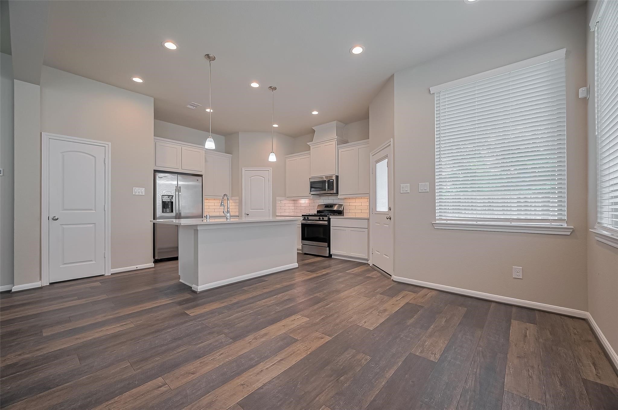 363 Biltmore Loop Property Photo 11