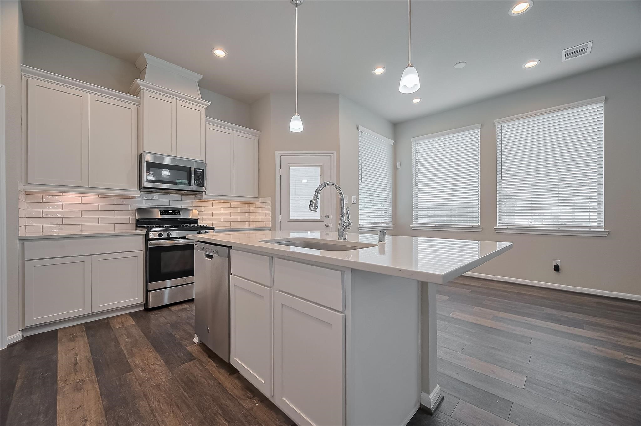 363 Biltmore Loop Property Photo 15