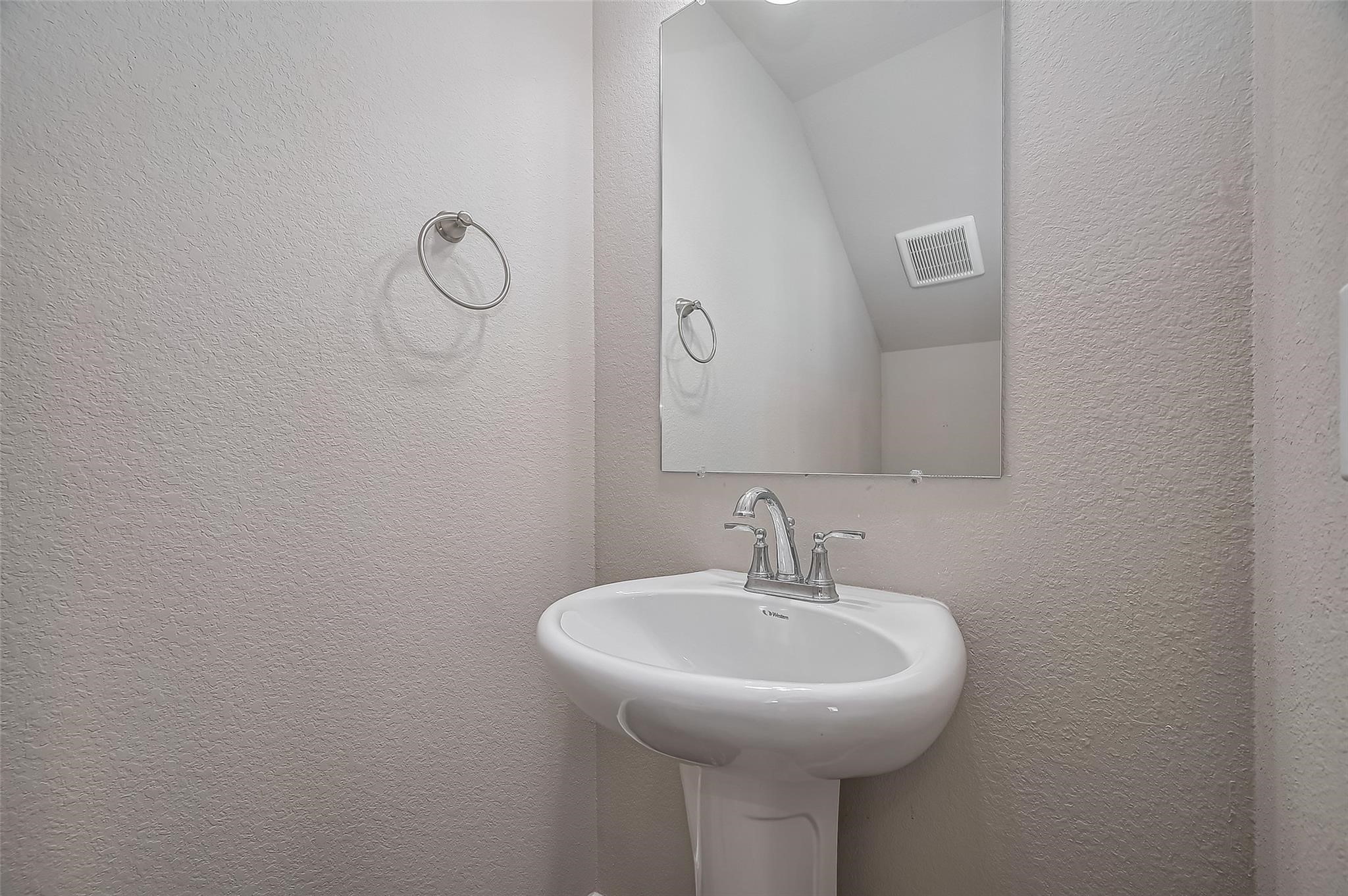 363 Biltmore Loop Property Photo 22