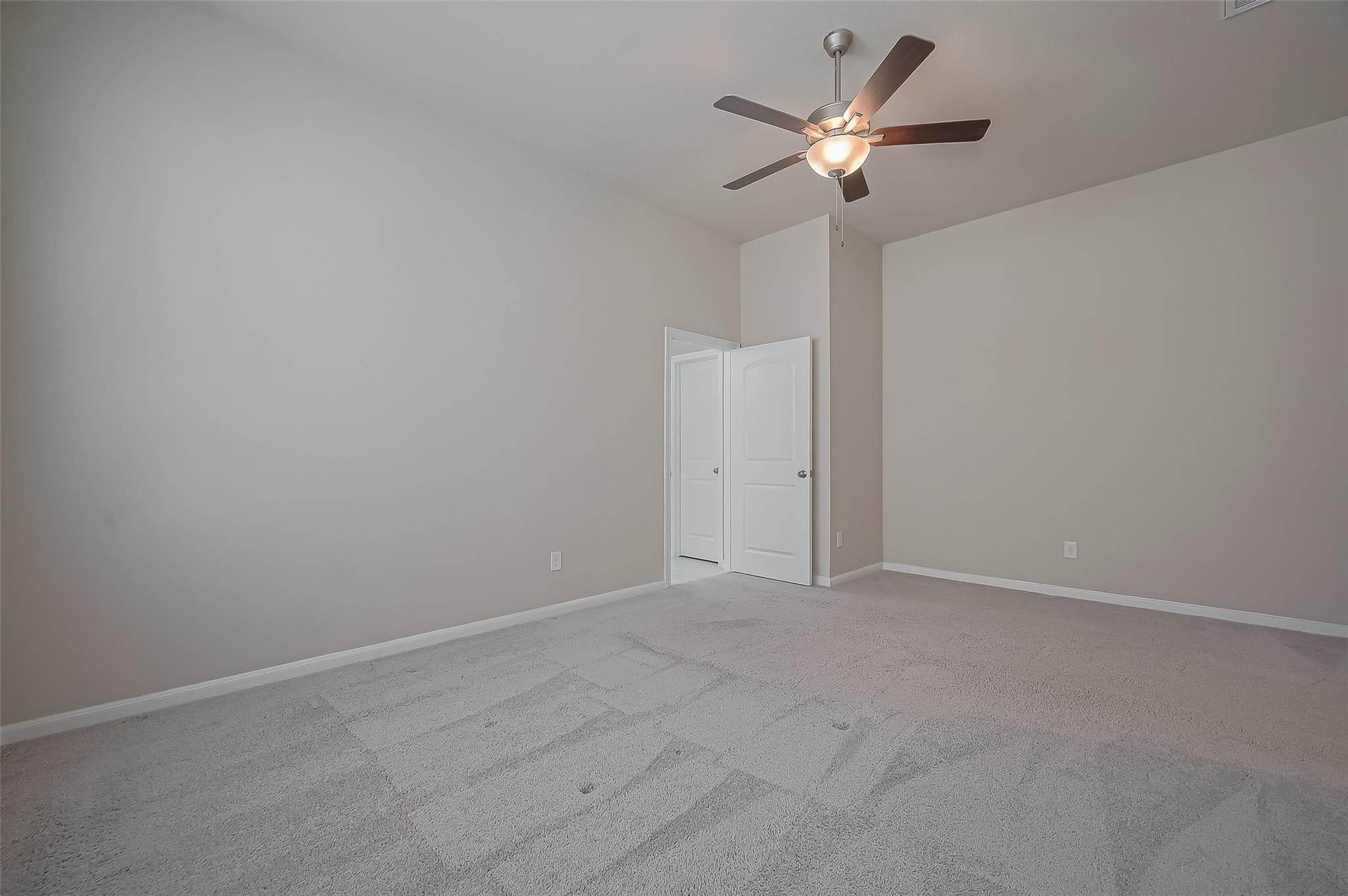 363 Biltmore Loop Property Photo 33