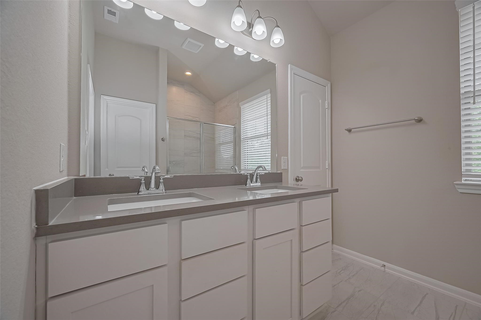 363 Biltmore Loop Property Photo 38