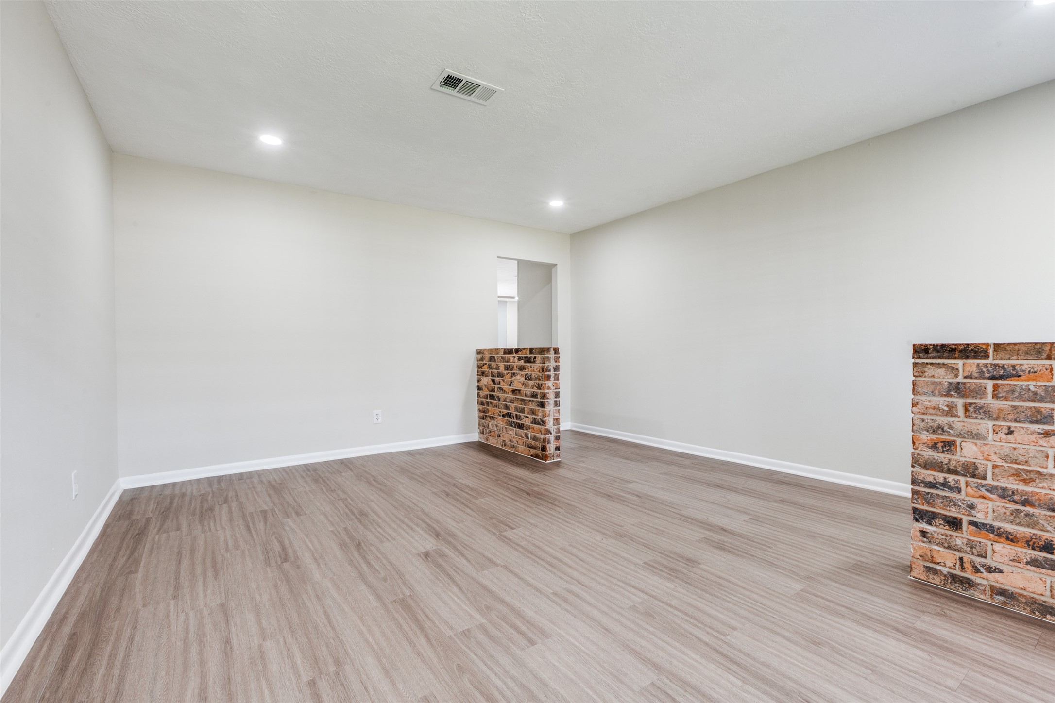5426 Fairgreen Lane Property Photo 6