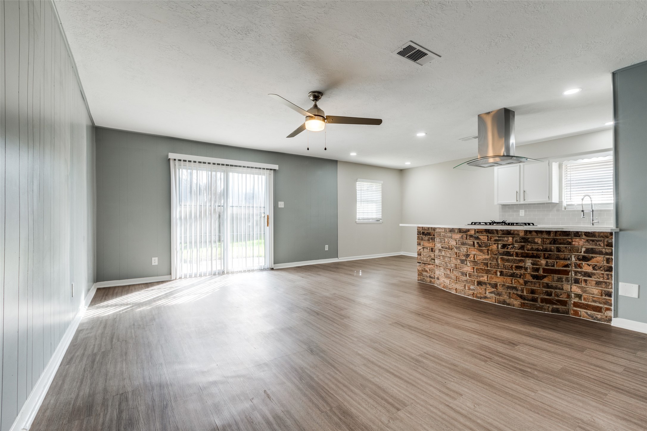 5426 Fairgreen Lane Property Photo 7