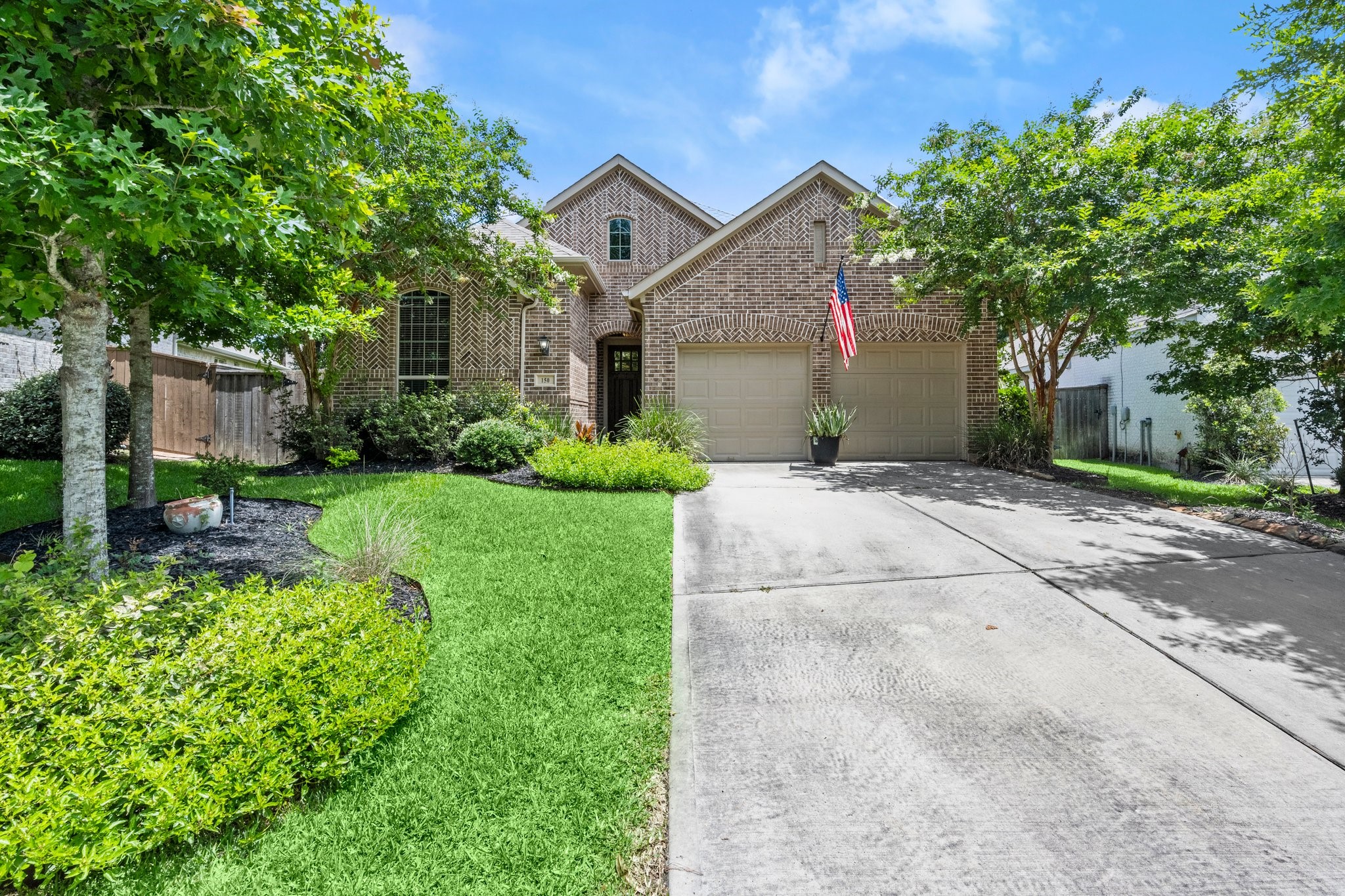 150 Mayfield Drive Property Photo 1