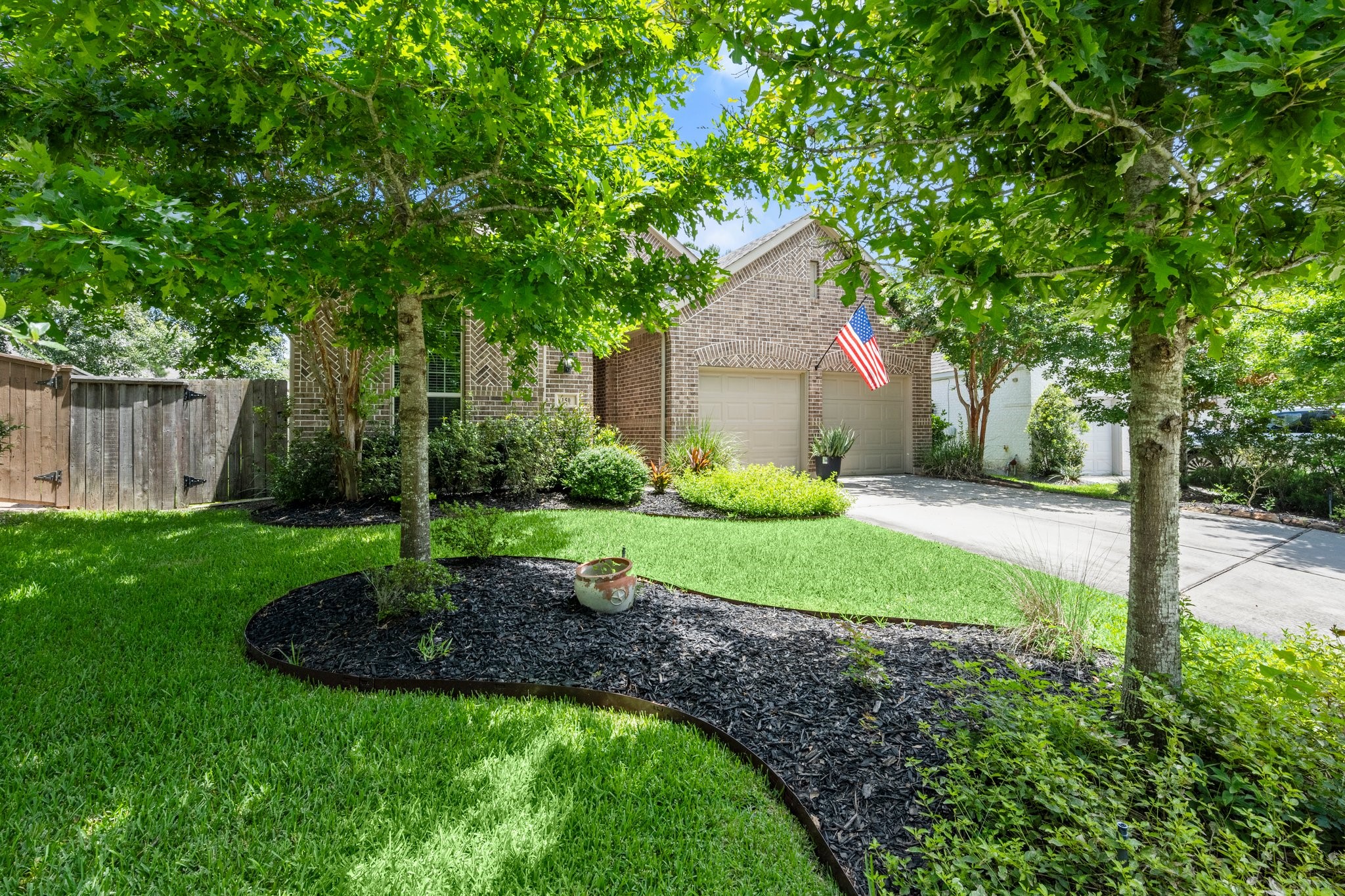 150 Mayfield Drive Property Photo 2