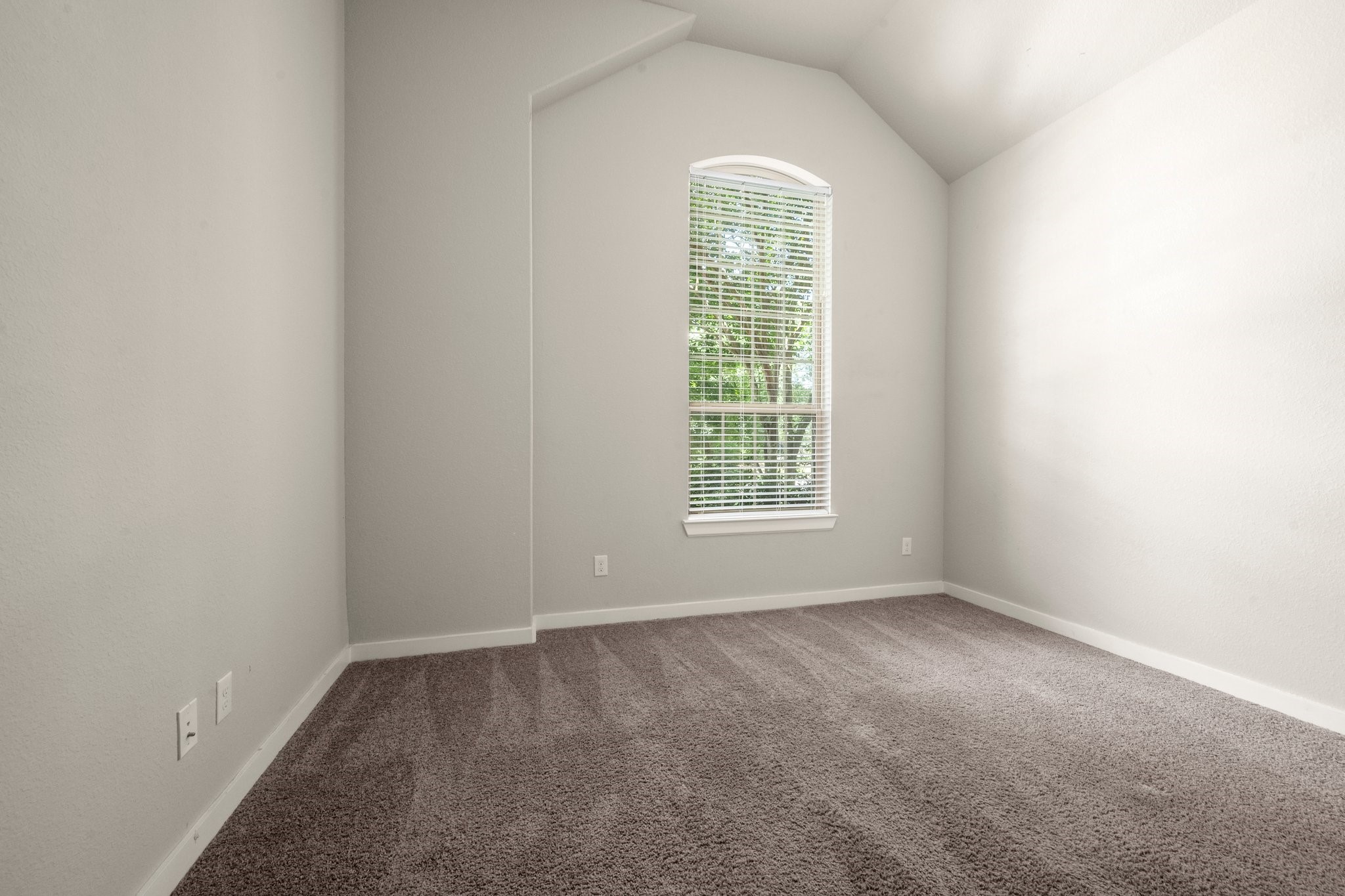 150 Mayfield Drive Property Photo 26
