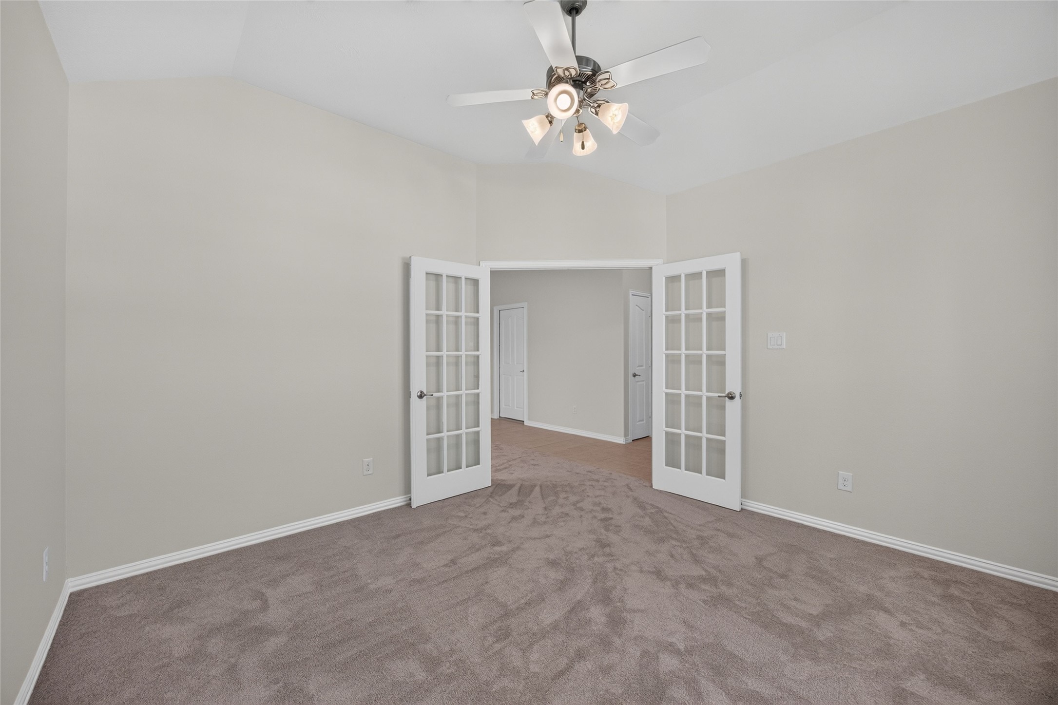 24715 Hikers Bend Drive Property Photo 7