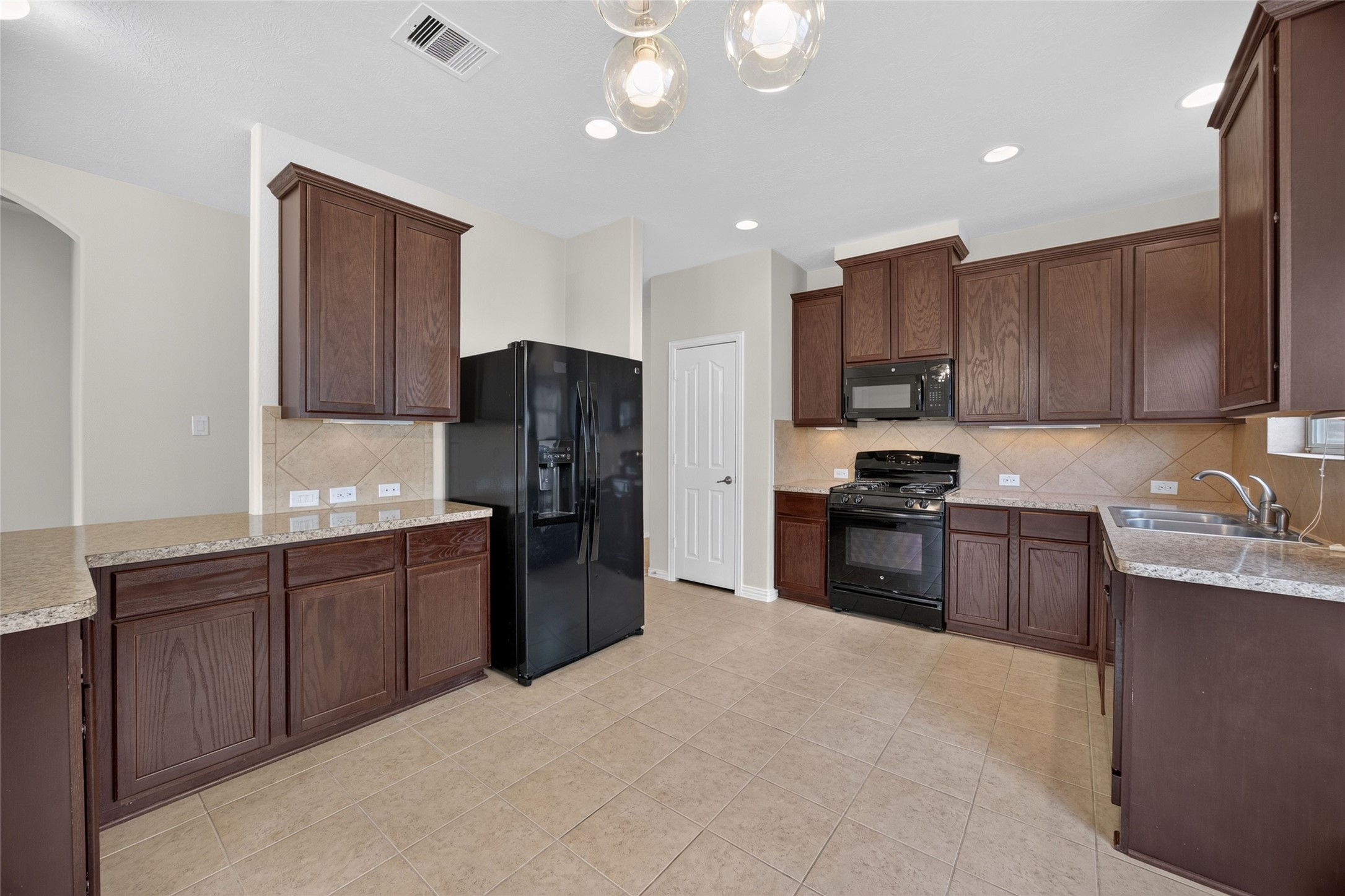 24715 Hikers Bend Drive Property Photo 11