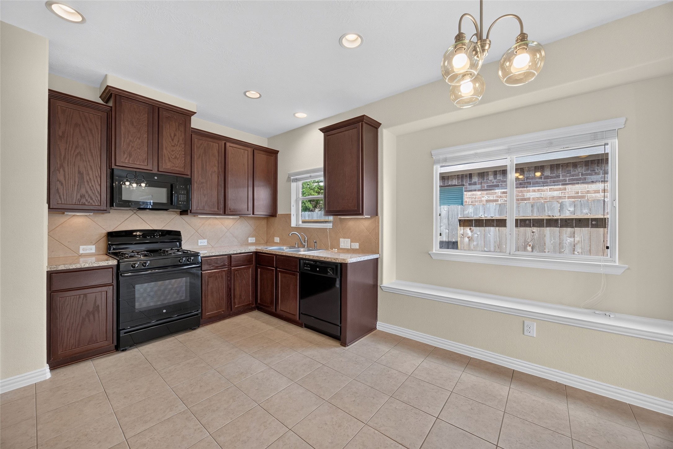 24715 Hikers Bend Drive Property Photo 13