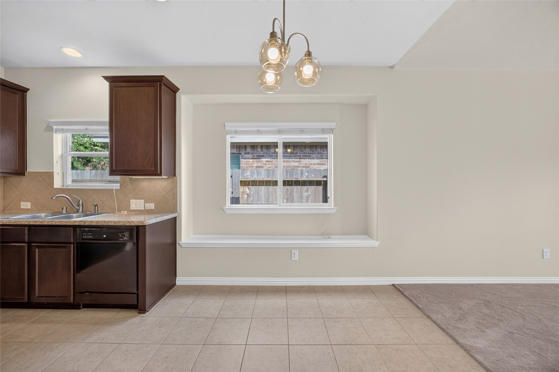 24715 Hikers Bend Drive Property Photo 14