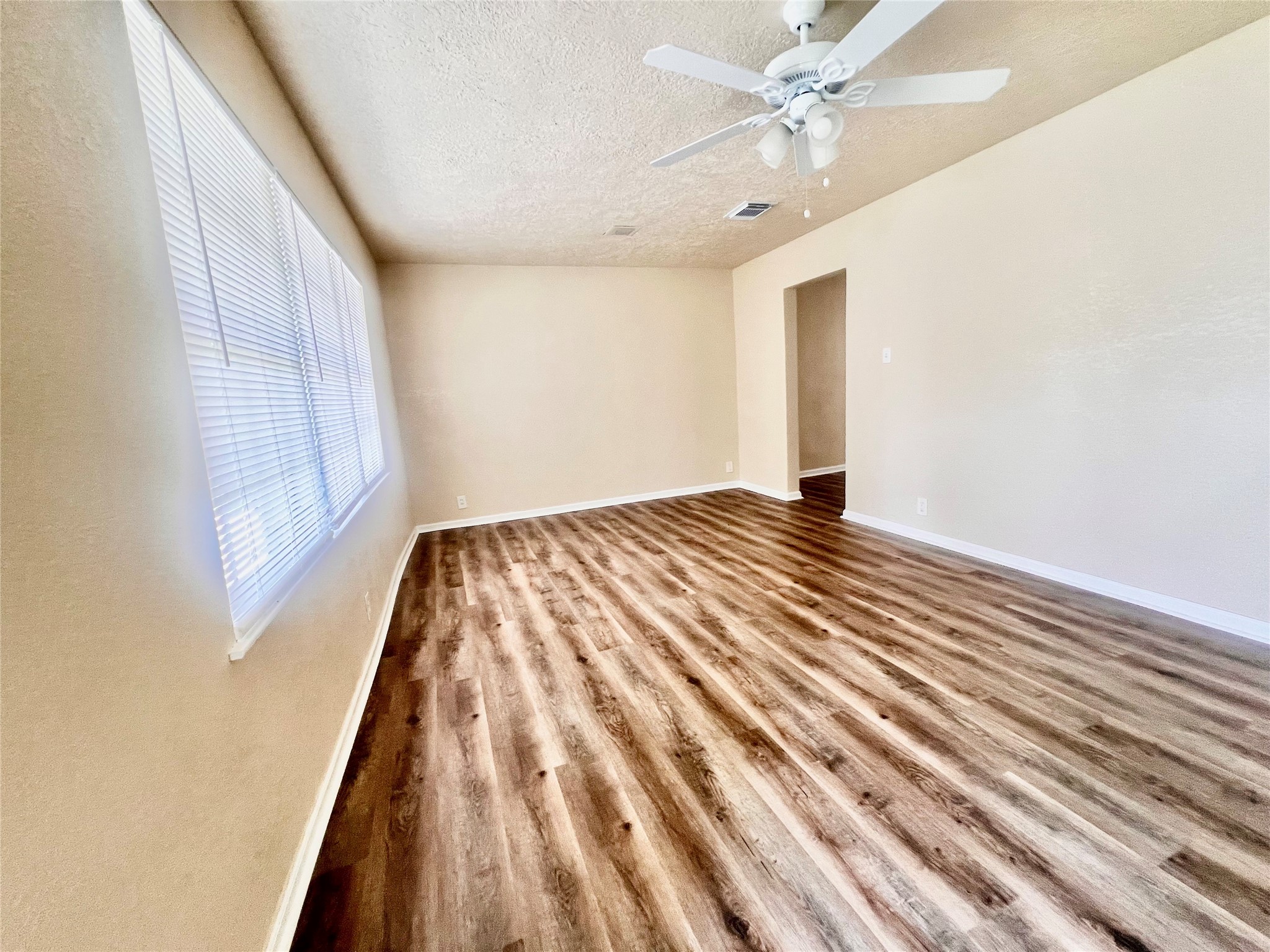 631 Roper Street Property Photo 3
