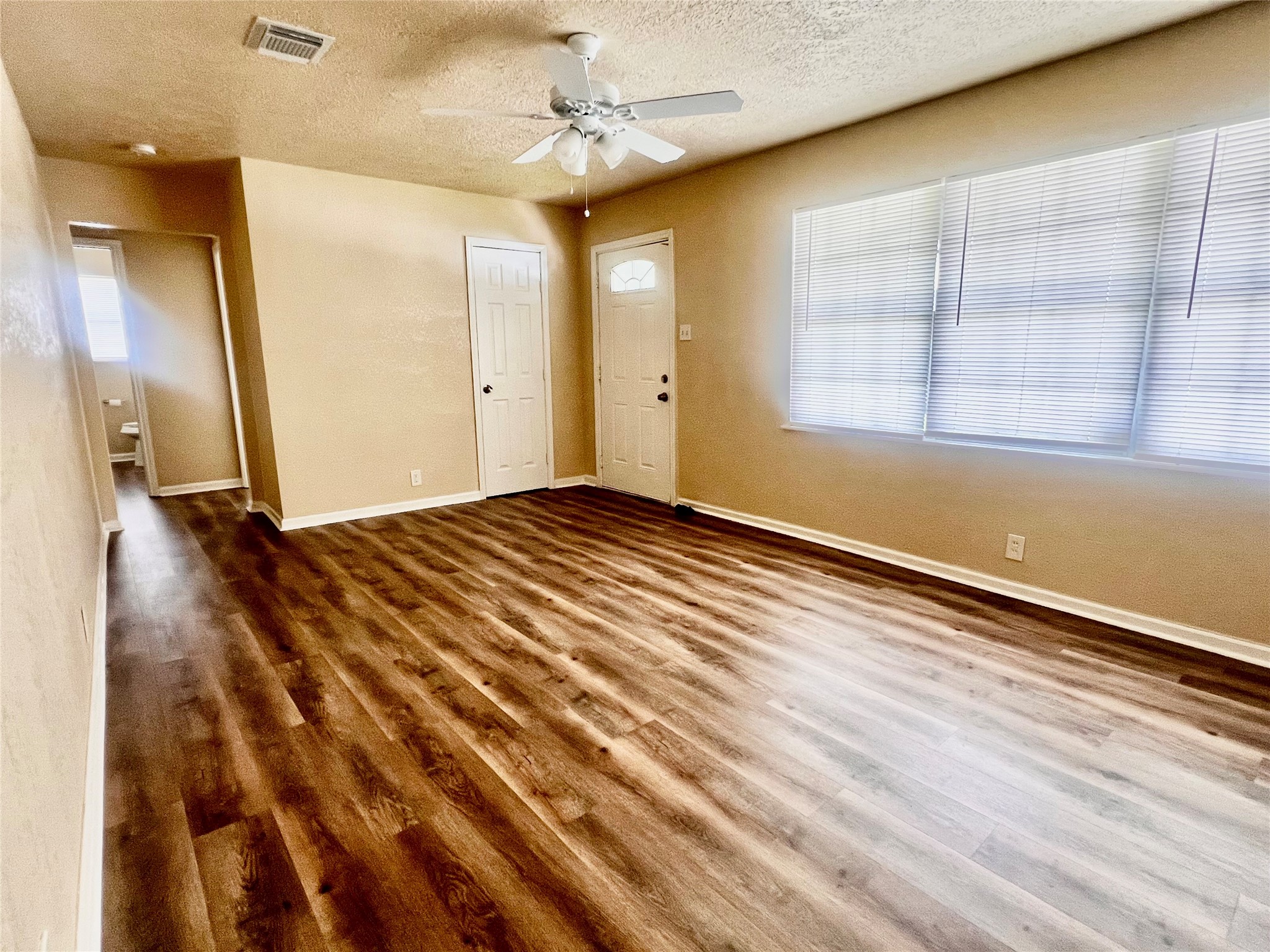 631 Roper Street Property Photo 5
