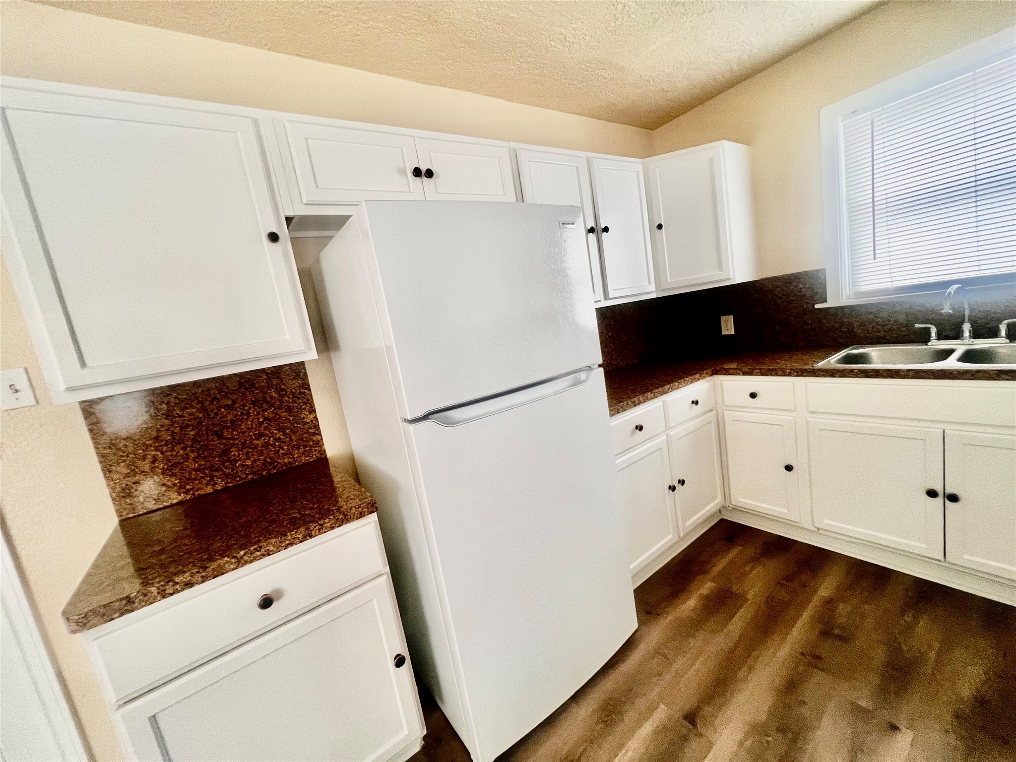631 Roper Street Property Photo 10