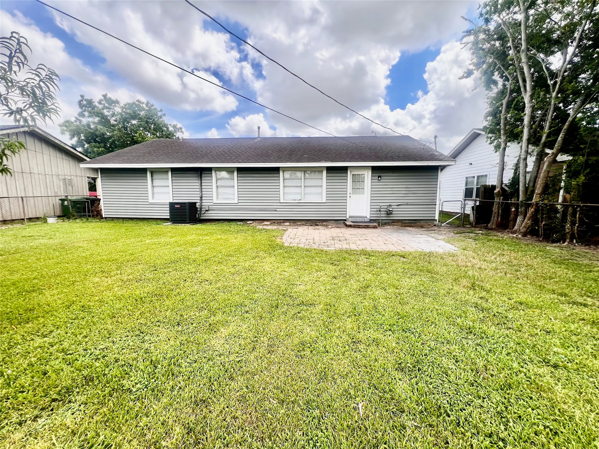 631 Roper Street Property Photo 20