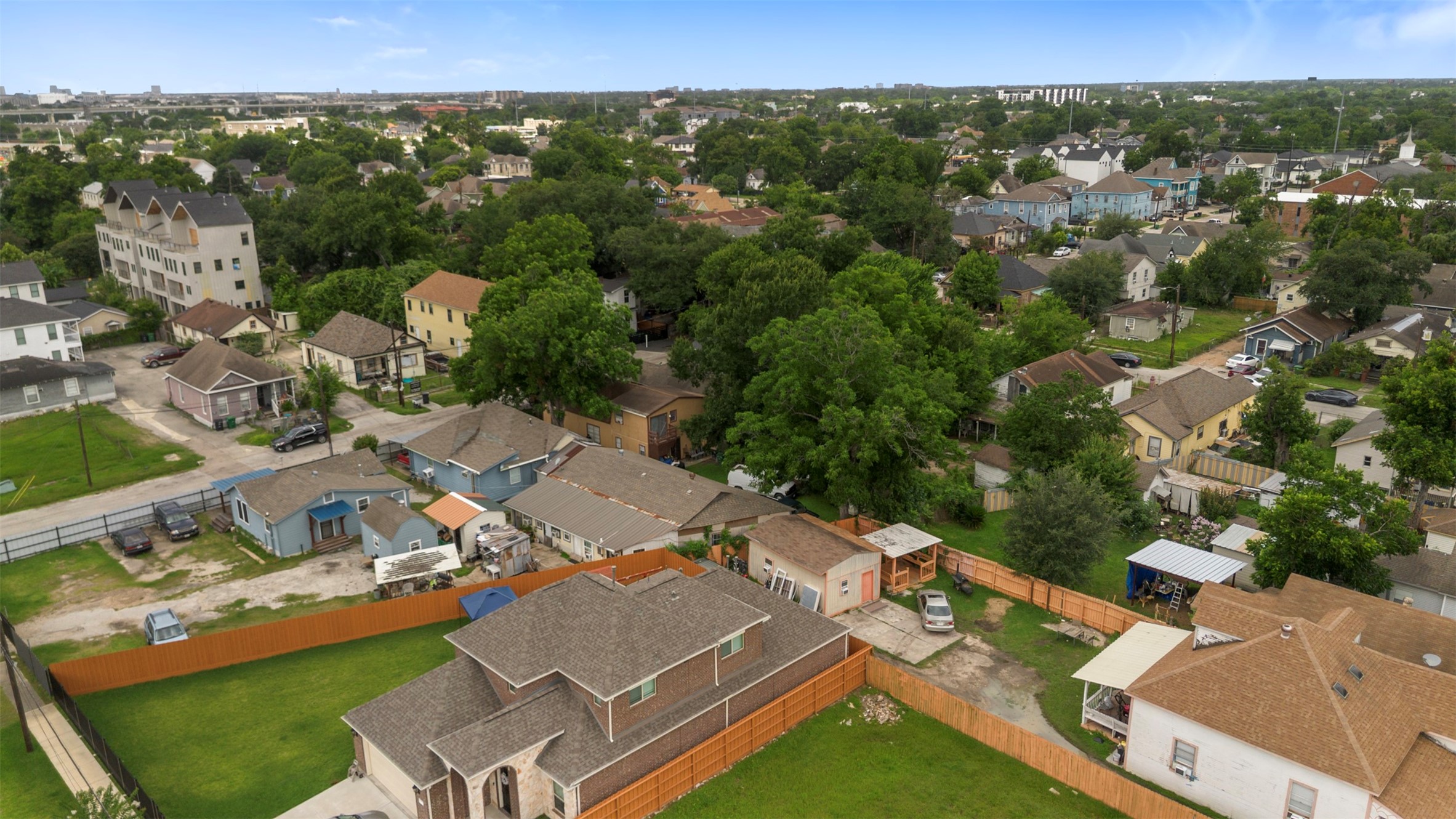 1612 Common Street Property Photo 12