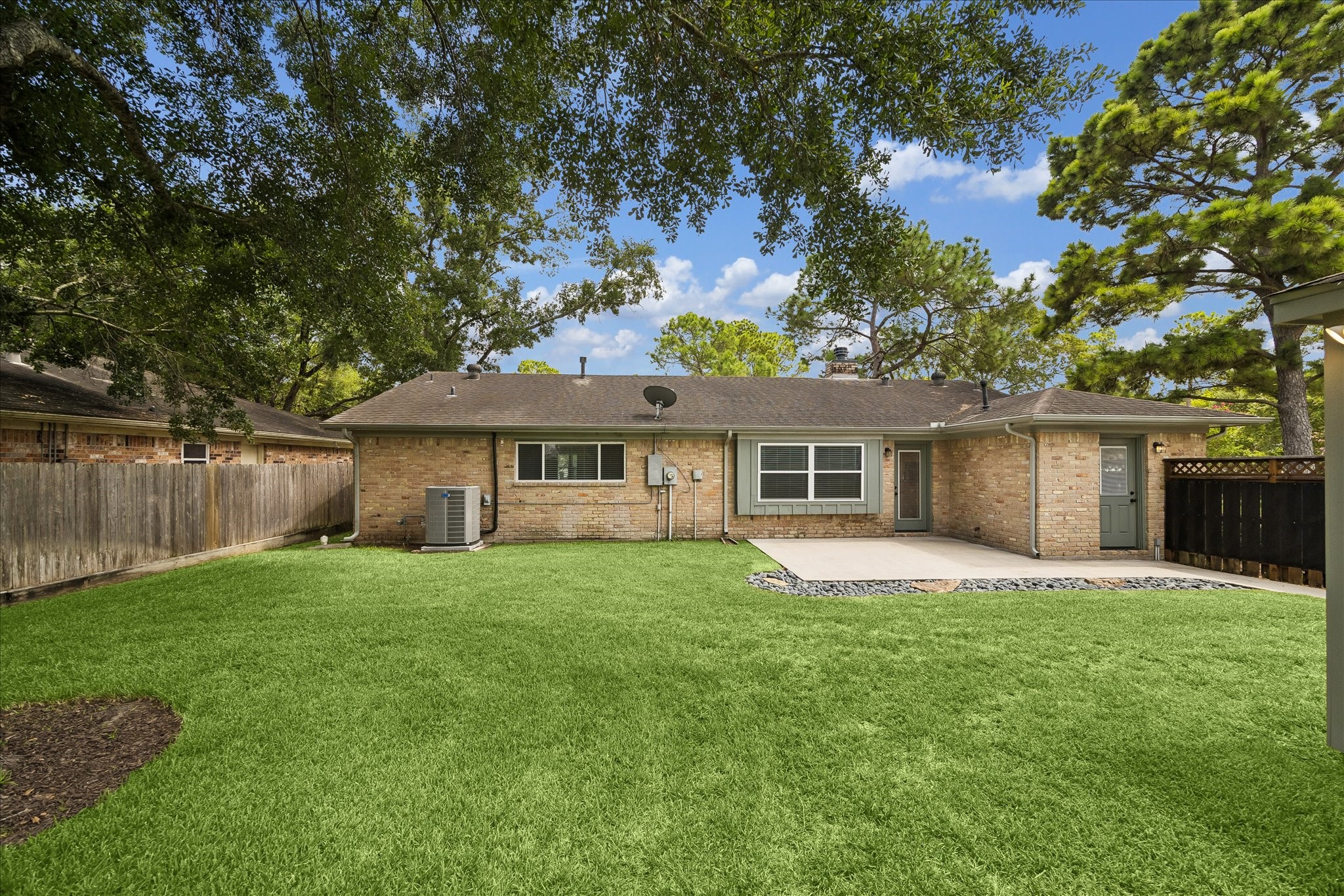 12322 Nova Court Property Photo 5