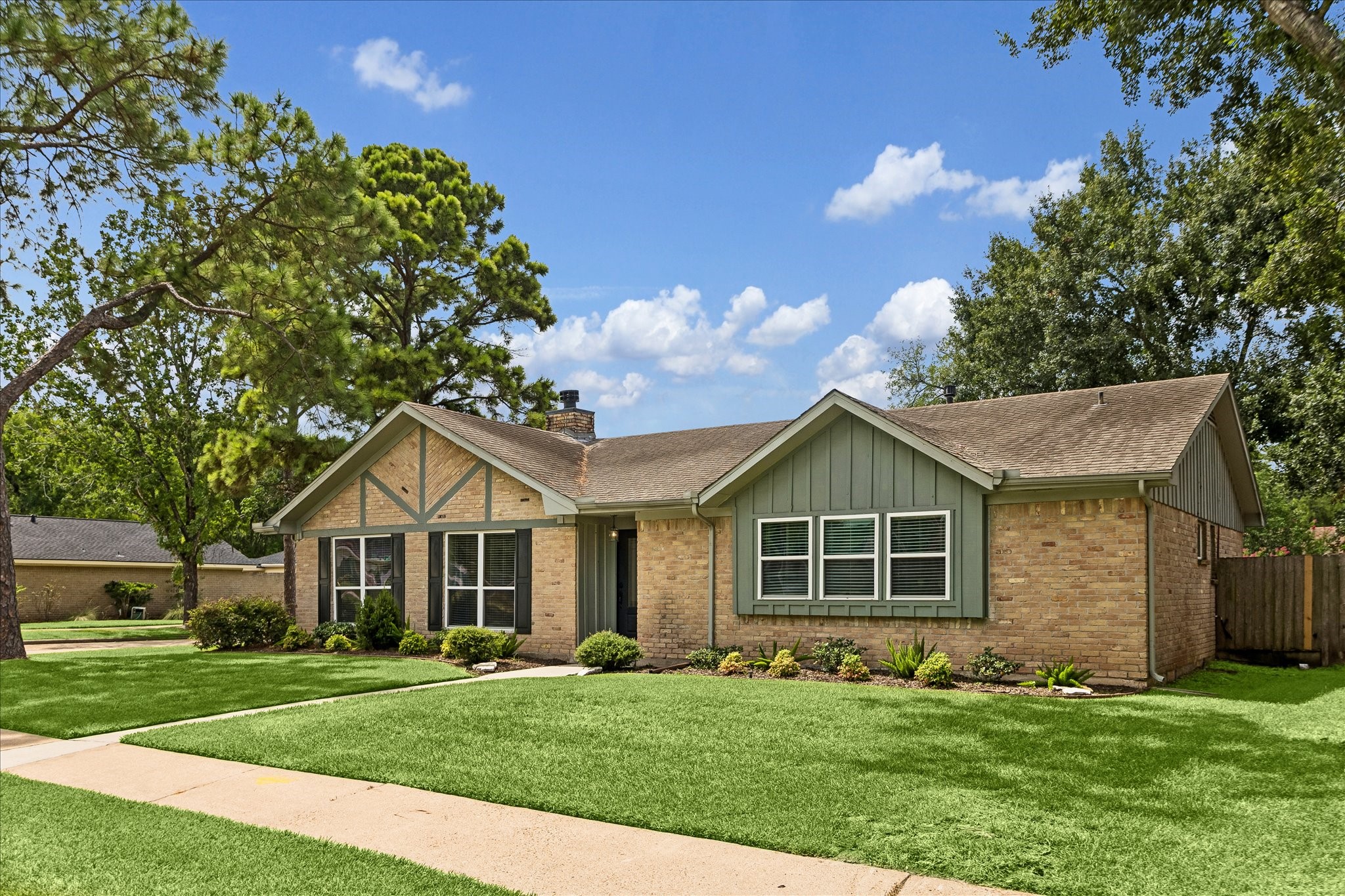 12322 Nova Court Property Photo 6