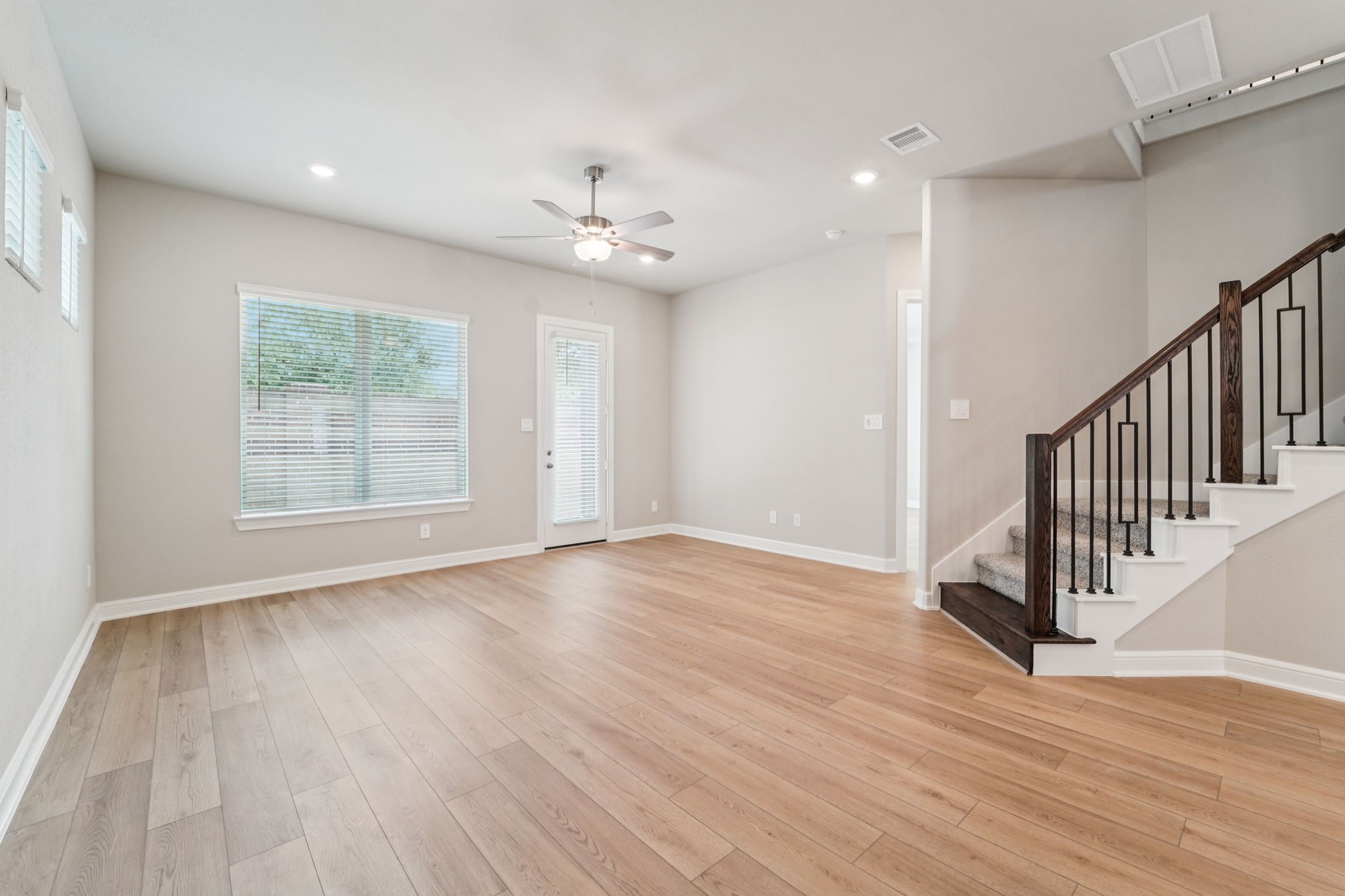 7430 Crown Maples Drive Property Photo 2