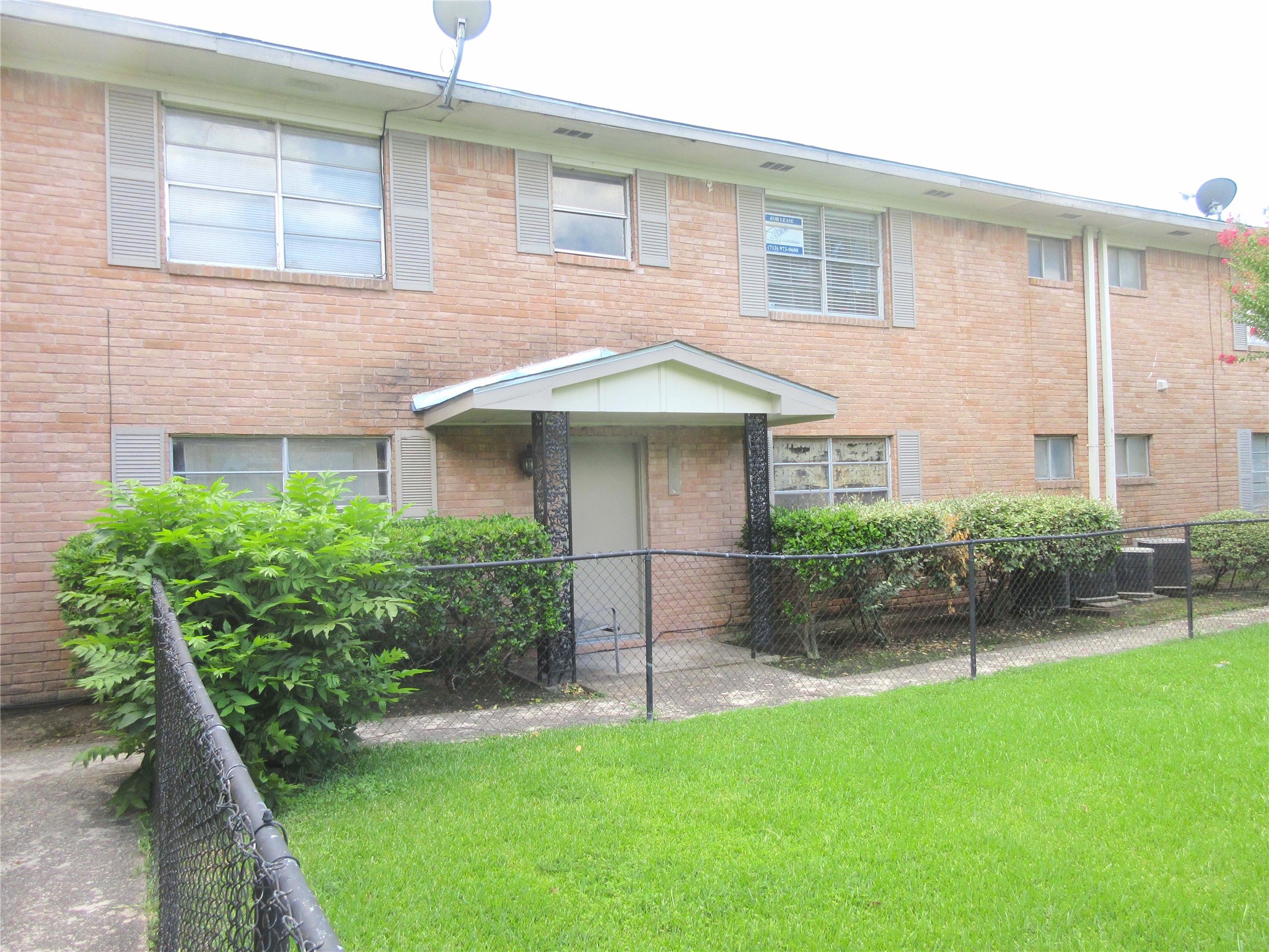 1230 Shadowdale Drive 6 Property Photo 2