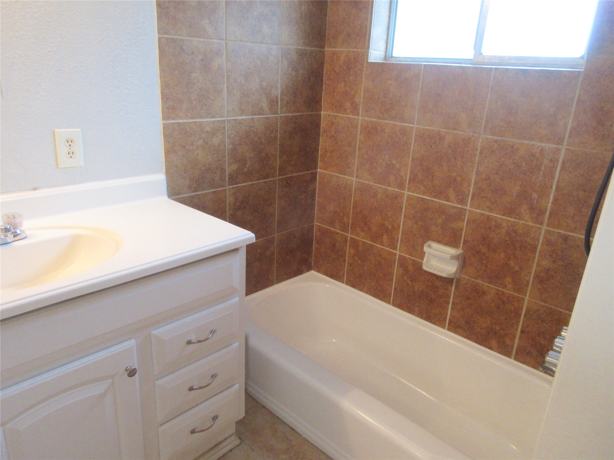 1230 Shadowdale Drive 6 Property Photo 13